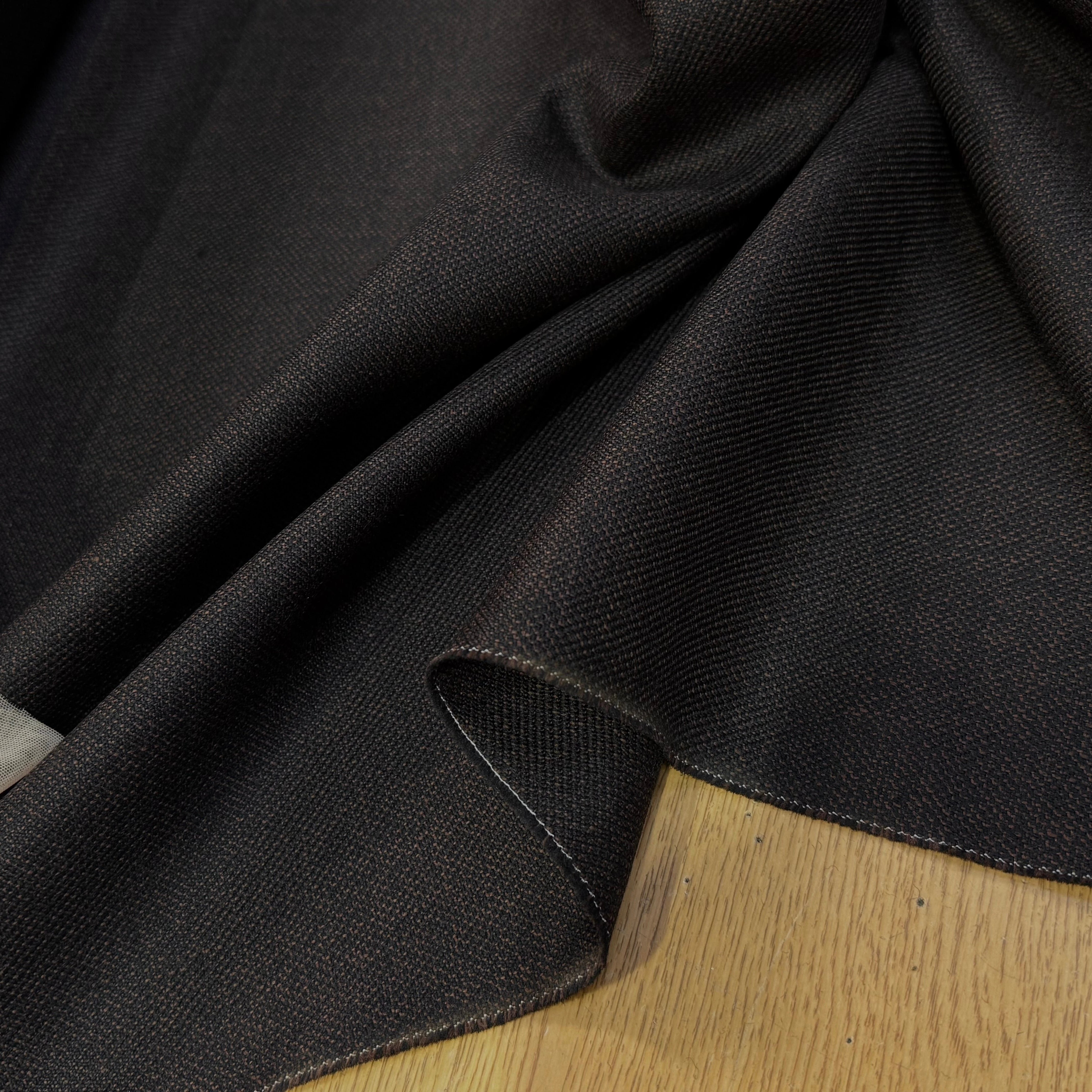 DRAPERIE DE LAINE TENUE LOURDE MARON NOIR - My Little Coupon