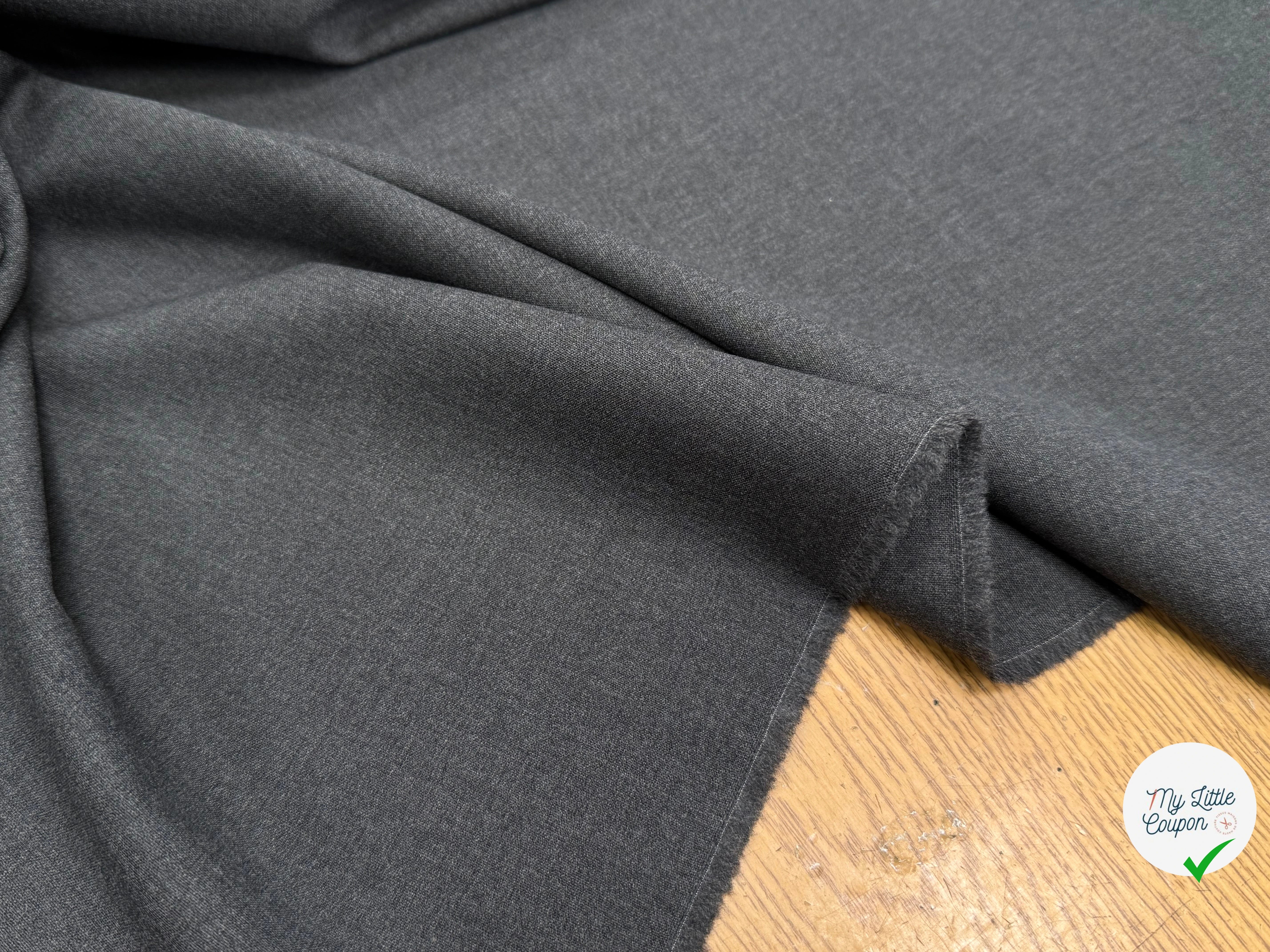 DRAPERIE DE LAINE TRÈS BELLE TENUE GRISE 96% LAINE VIERGE - My Little Coupon