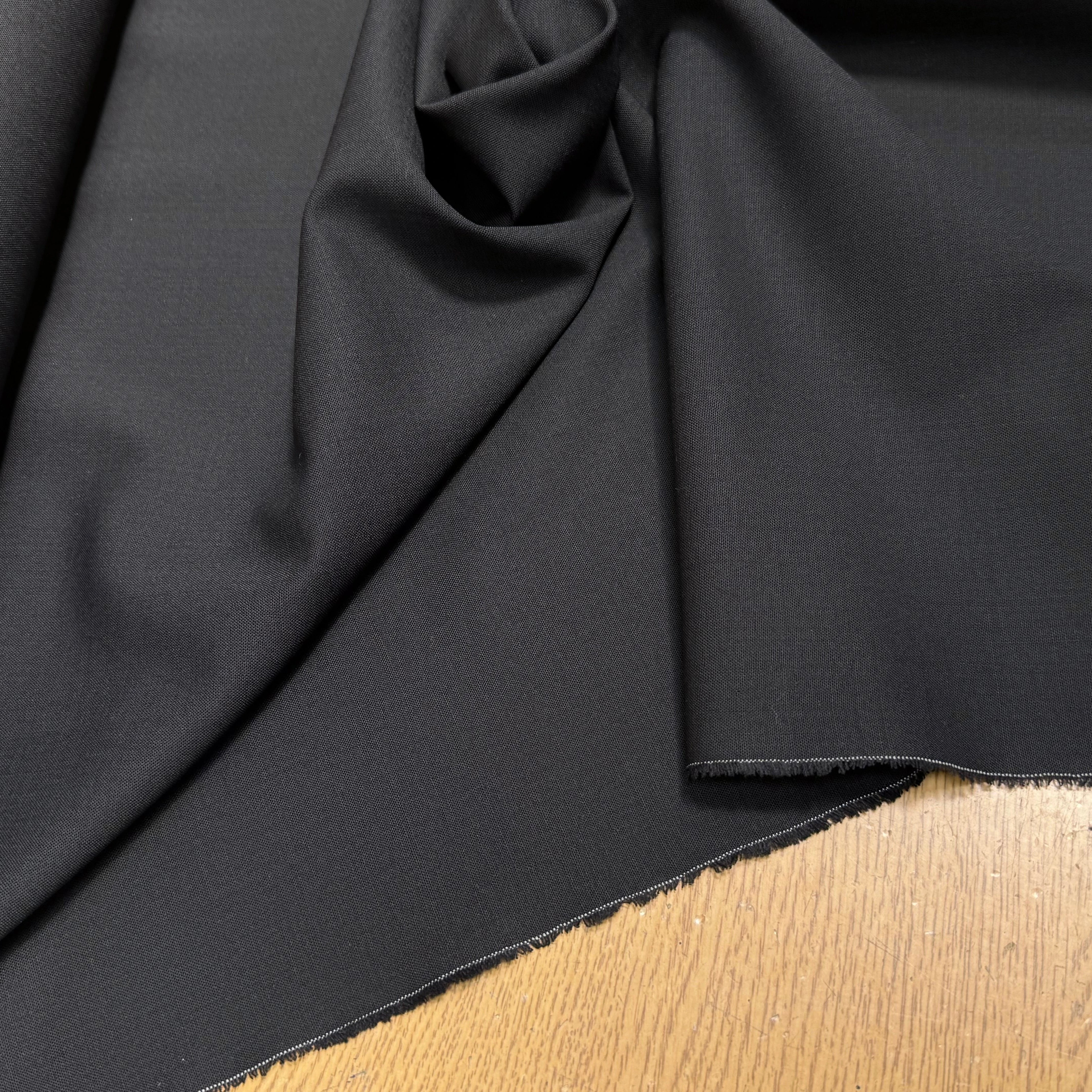 DRAPERIE DE LAINE ULTRA BELLE UNI NOIR - My Little Coupon