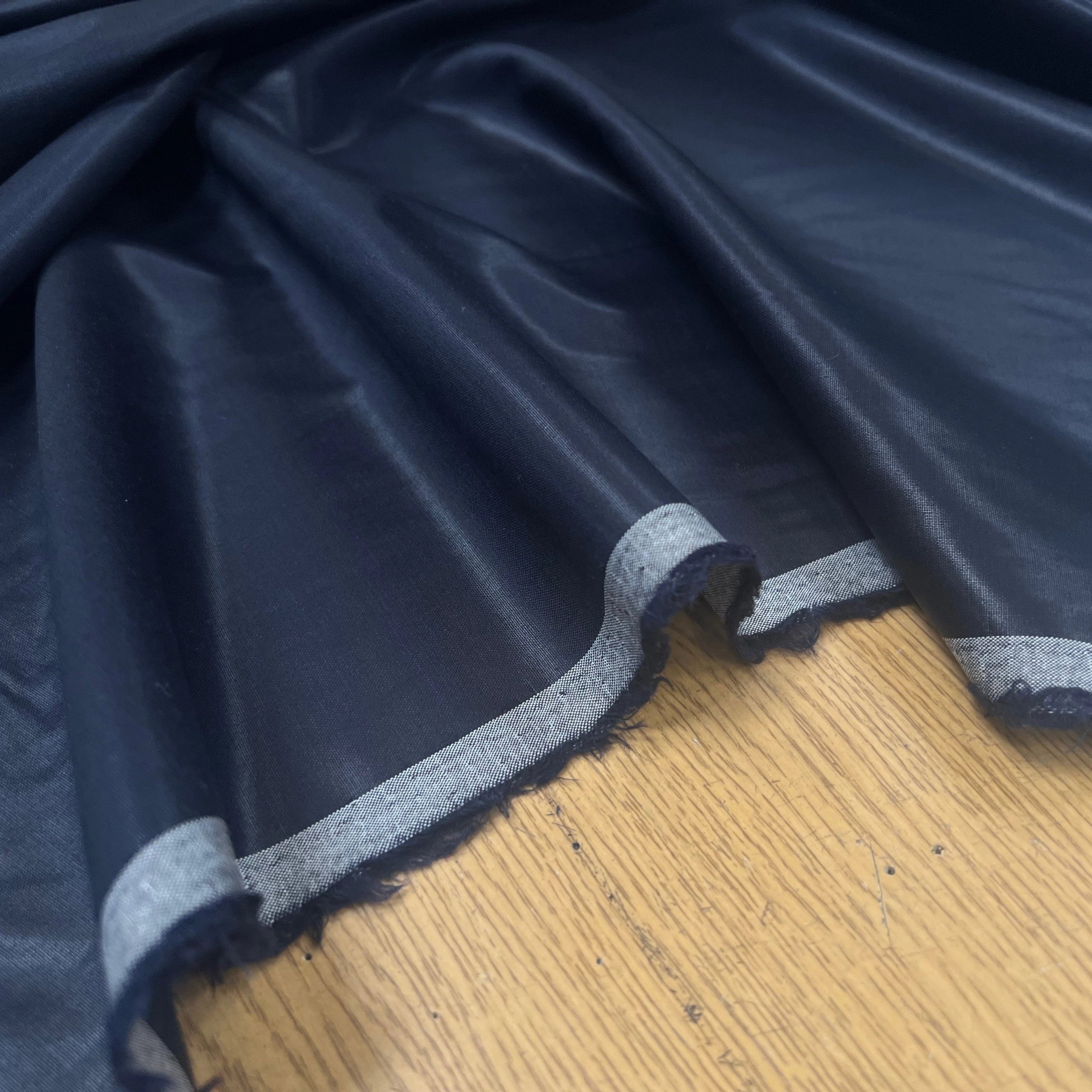 DRAPERIE ITALIENNE 100% LAINE MARINE 643 LUISANTE - My Little Coupon