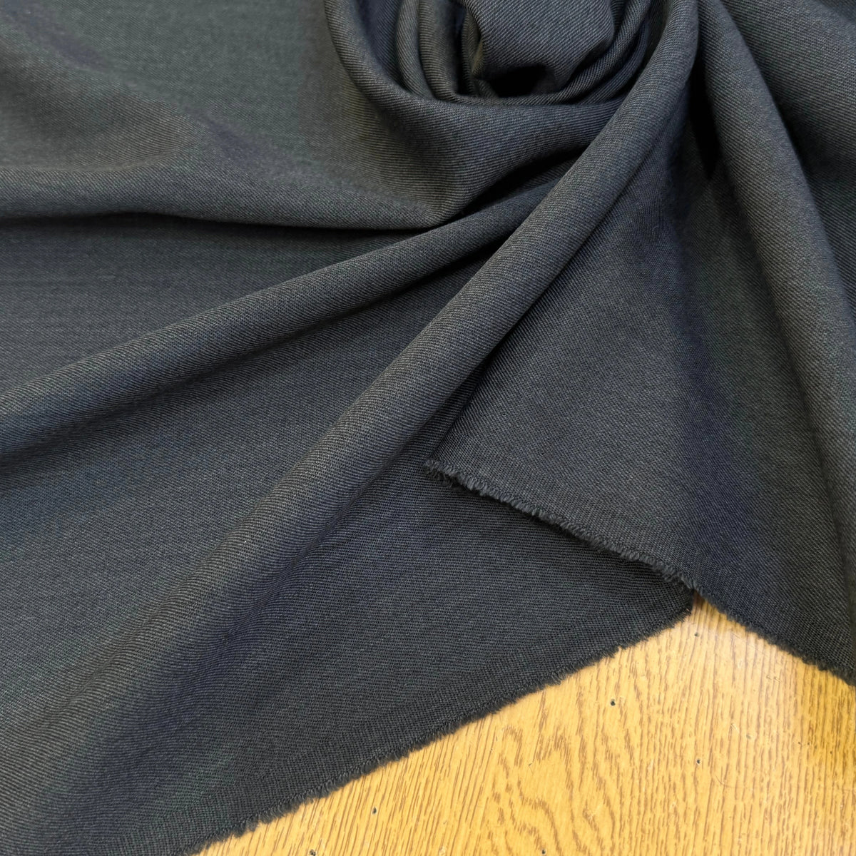DRAPERIE SERGÉE POLYLAINE ÉLÉGANTE GRIS FON - My Little Coupon