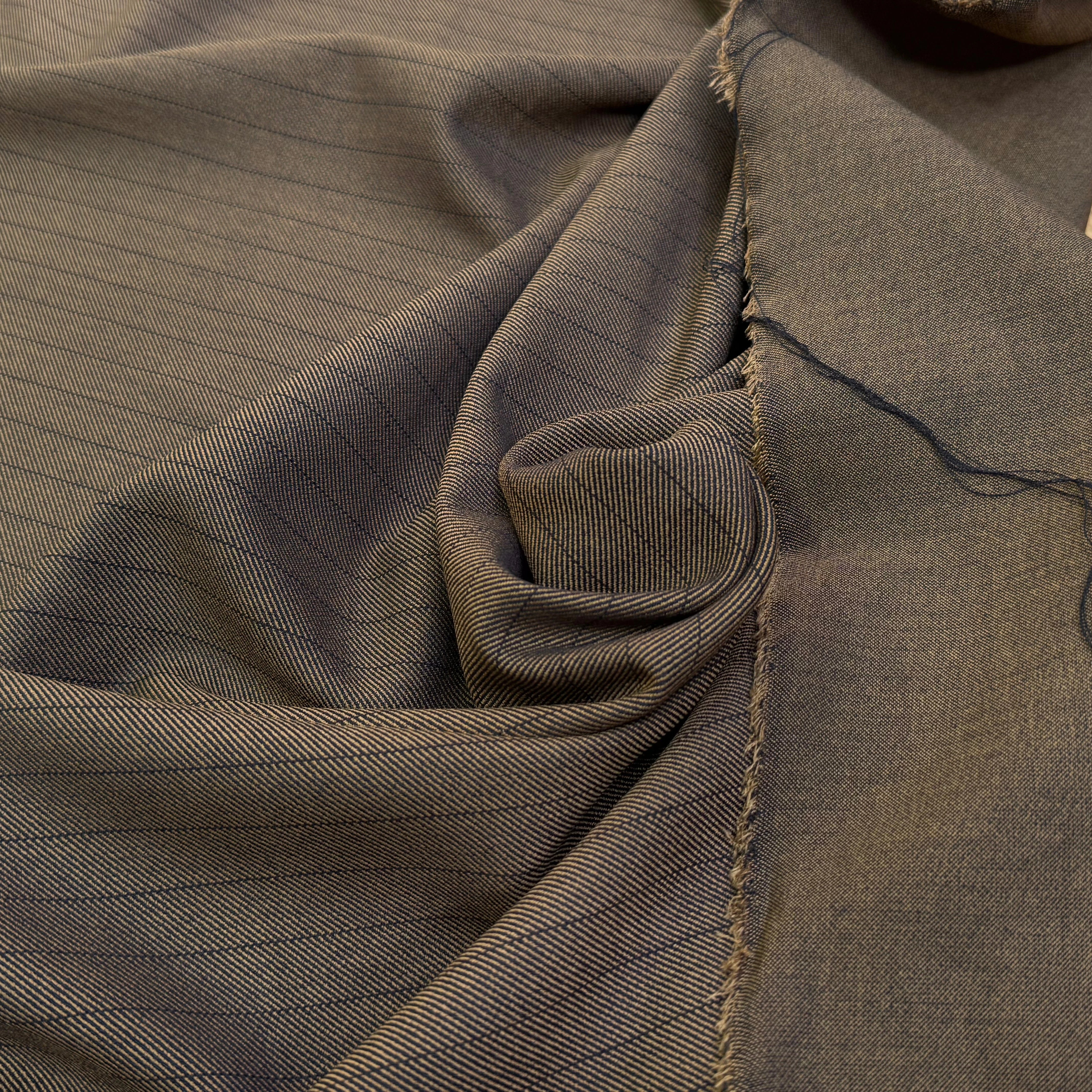 DRAPERIE SERGÉE STRETCH MARRON À RAYURES - My Little Coupon