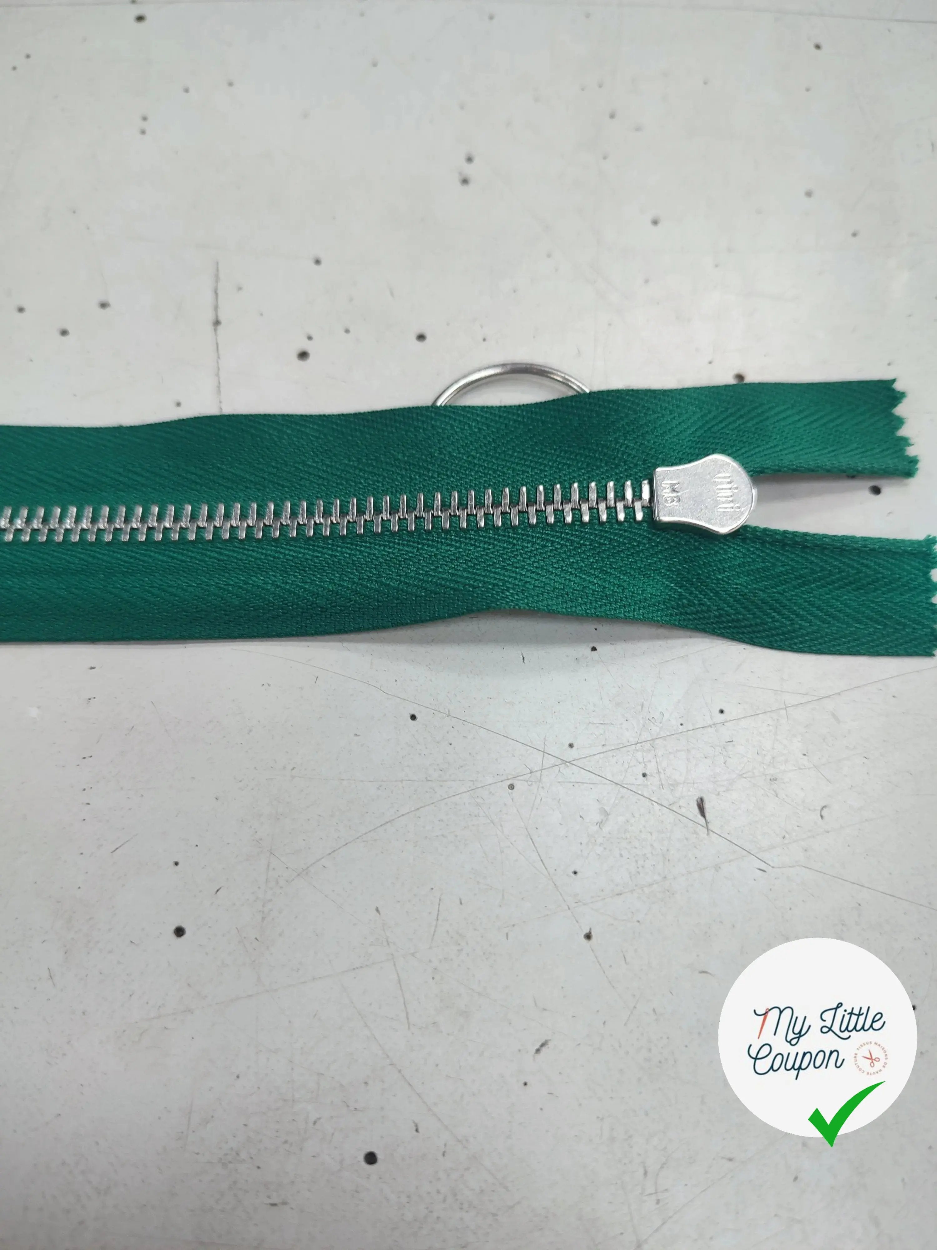 FERMETURE RIRI METAL NON SÉPARABLE 35CM VERT SAPIN - My Little Coupon