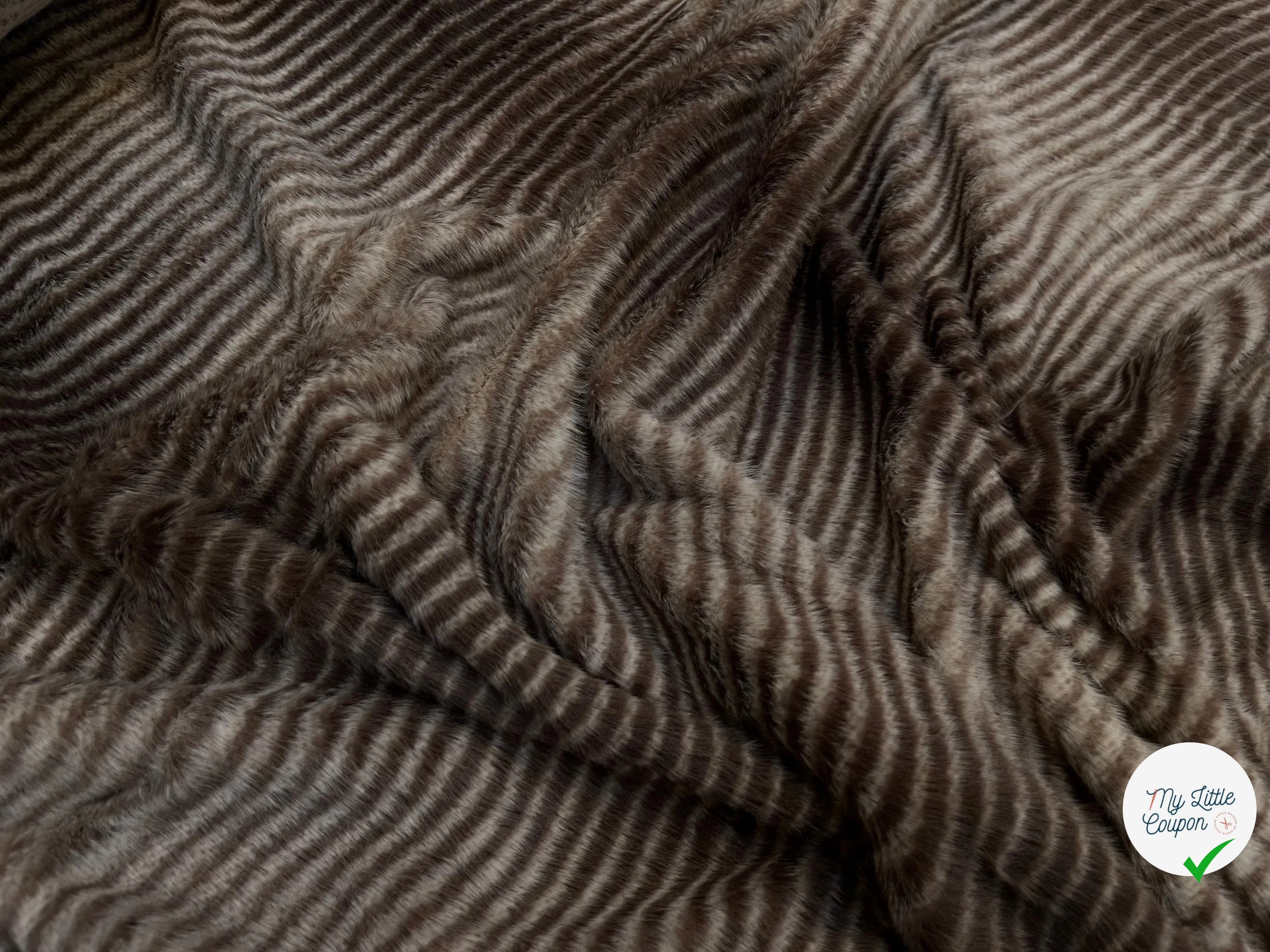 FAUSSE FOURRURE RAYURE MARRON BEIGE - My Little Coupon