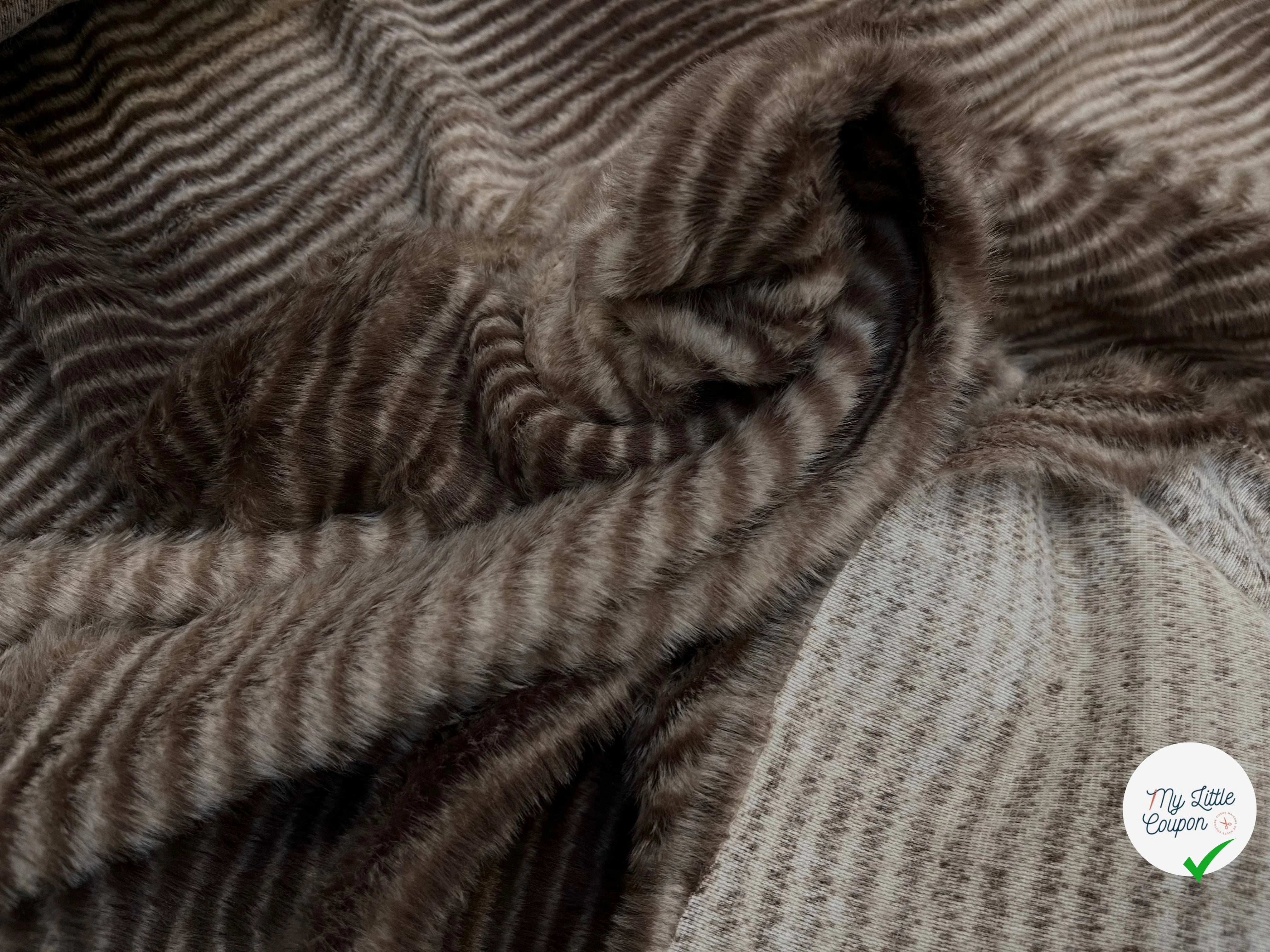 FAUSSE FOURRURE RAYURE MARRON BEIGE - My Little Coupon