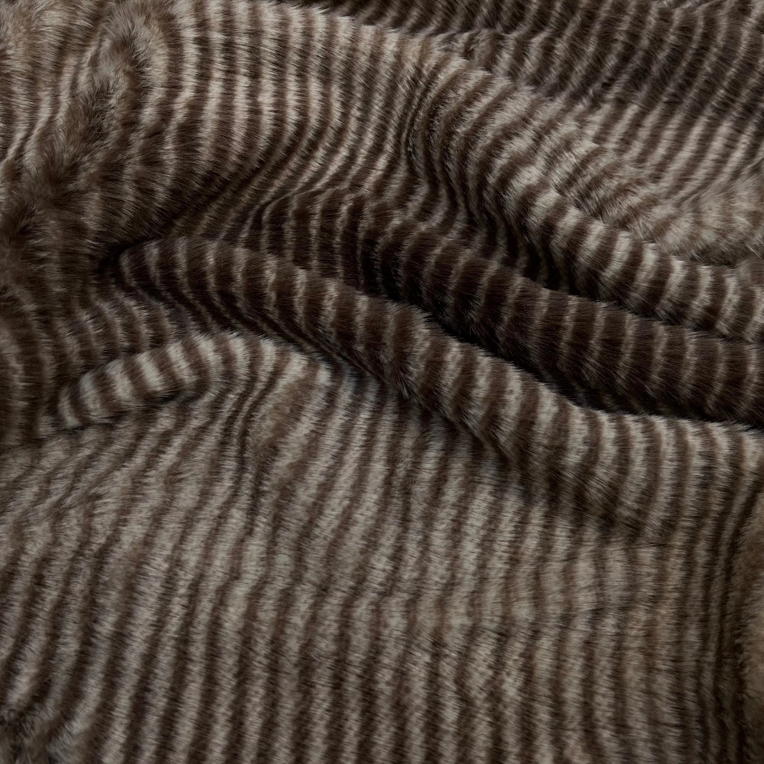 FAUSSE FOURRURE RAYURE MARRON BEIGE - My Little Coupon