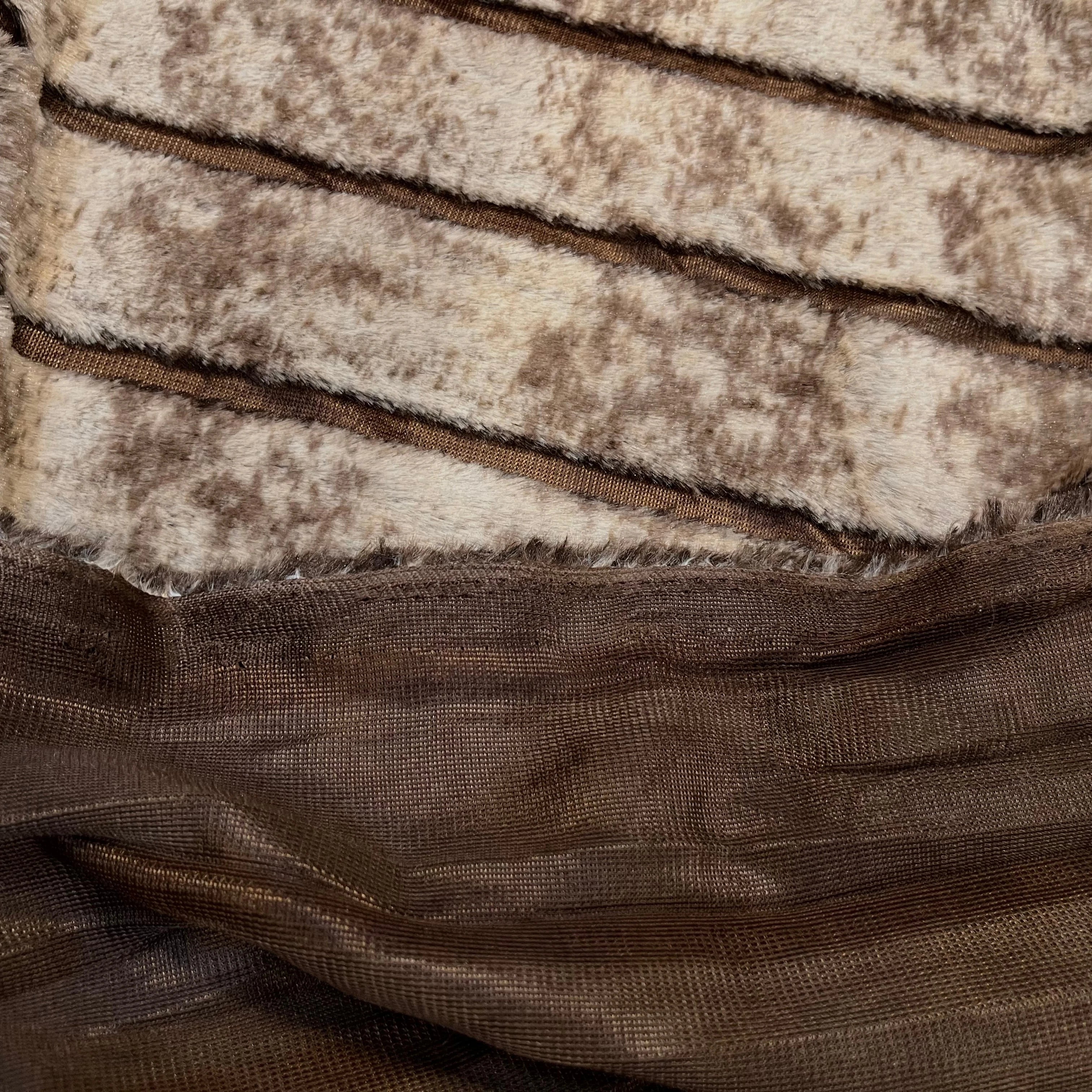 FAUSSE FOURRURE RAYURE MARRON ET BEIGE FONCÉ - My Little Coupon