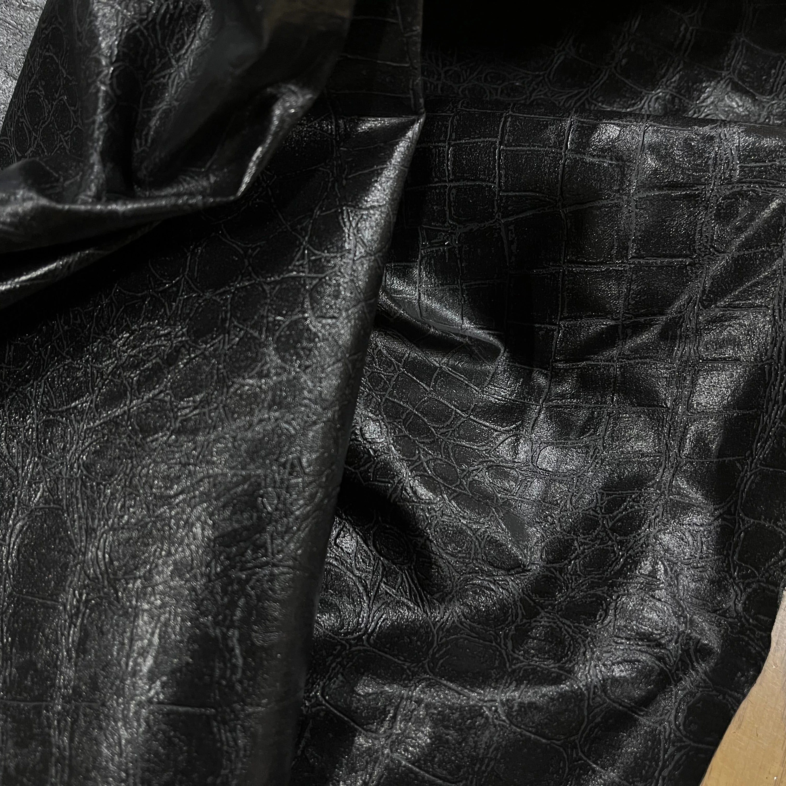 FAUX CUIR PEAU DE CROCODILLE NOIR - My Little Coupon