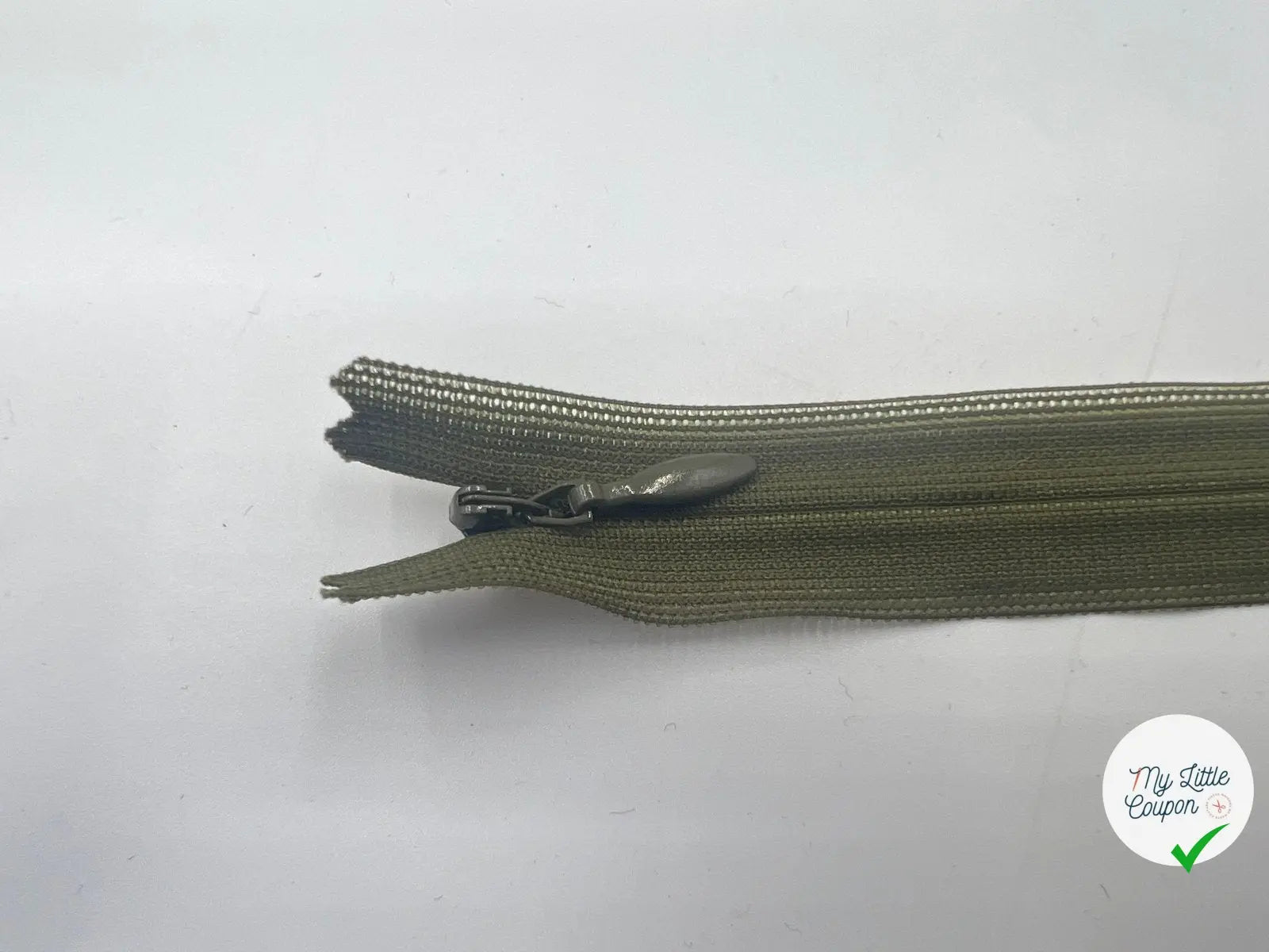 FERMETURE INVISIBLE COLORIS KAKI 40CM - My Little Coupon - tissu - coudre