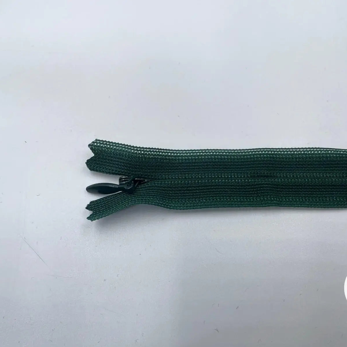 FERMETURE INVISIBLE COLORIS VERT SAPIN 22CM - My Little Coupon - tissu - coudre