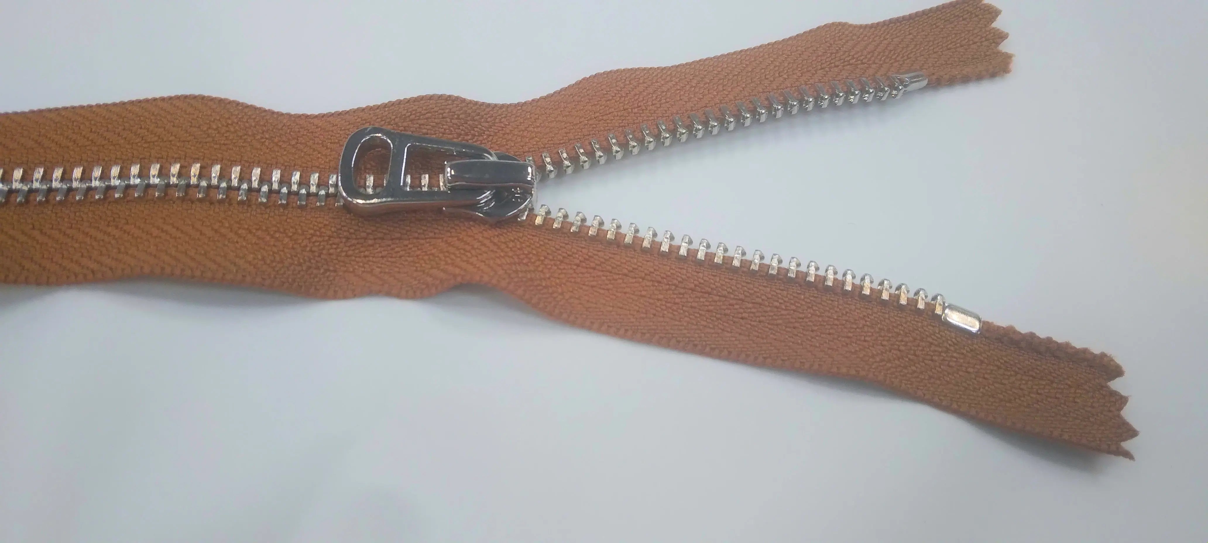 FERMETURE NON SÉPARABLE 25CM NOISETTE - My Little Coupon