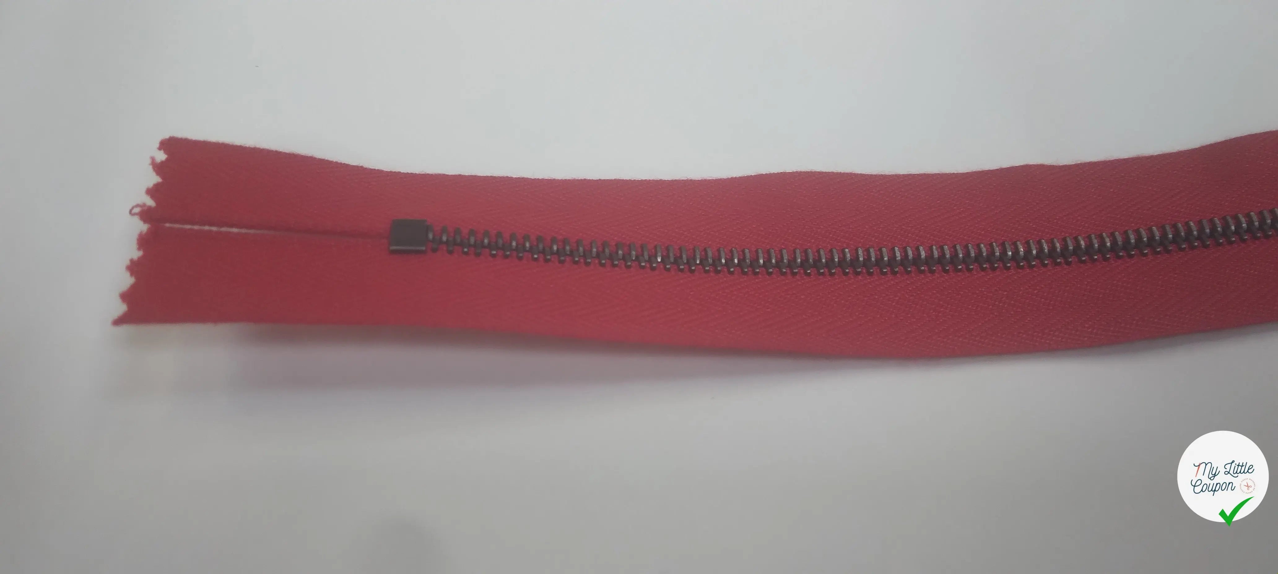 FERMETURE NON SÉPARABLE 25CM ROUGE - My Little Coupon