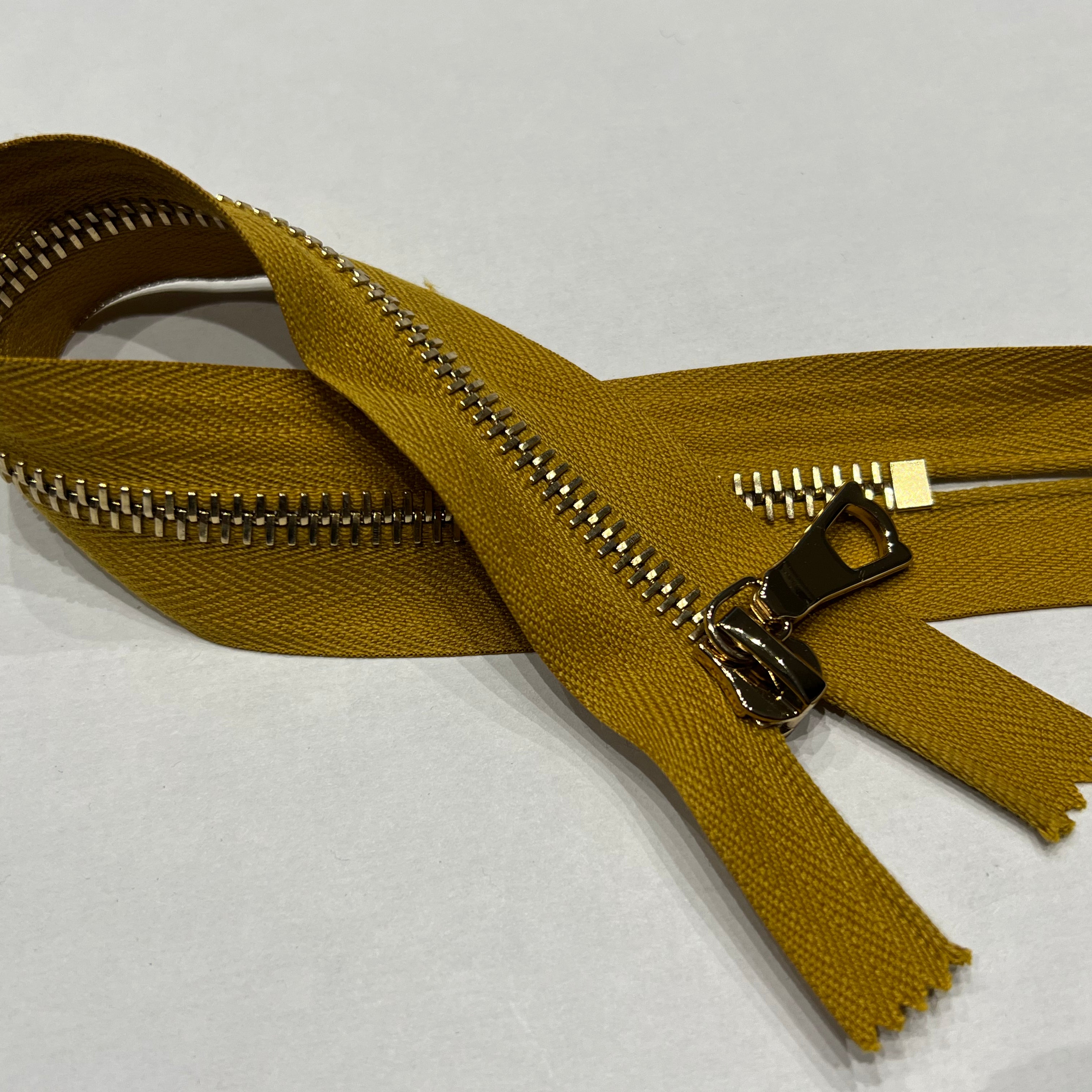 FERMETURE NON SÉPARABLE JAUNE OCRE 25cm - My Little Coupon