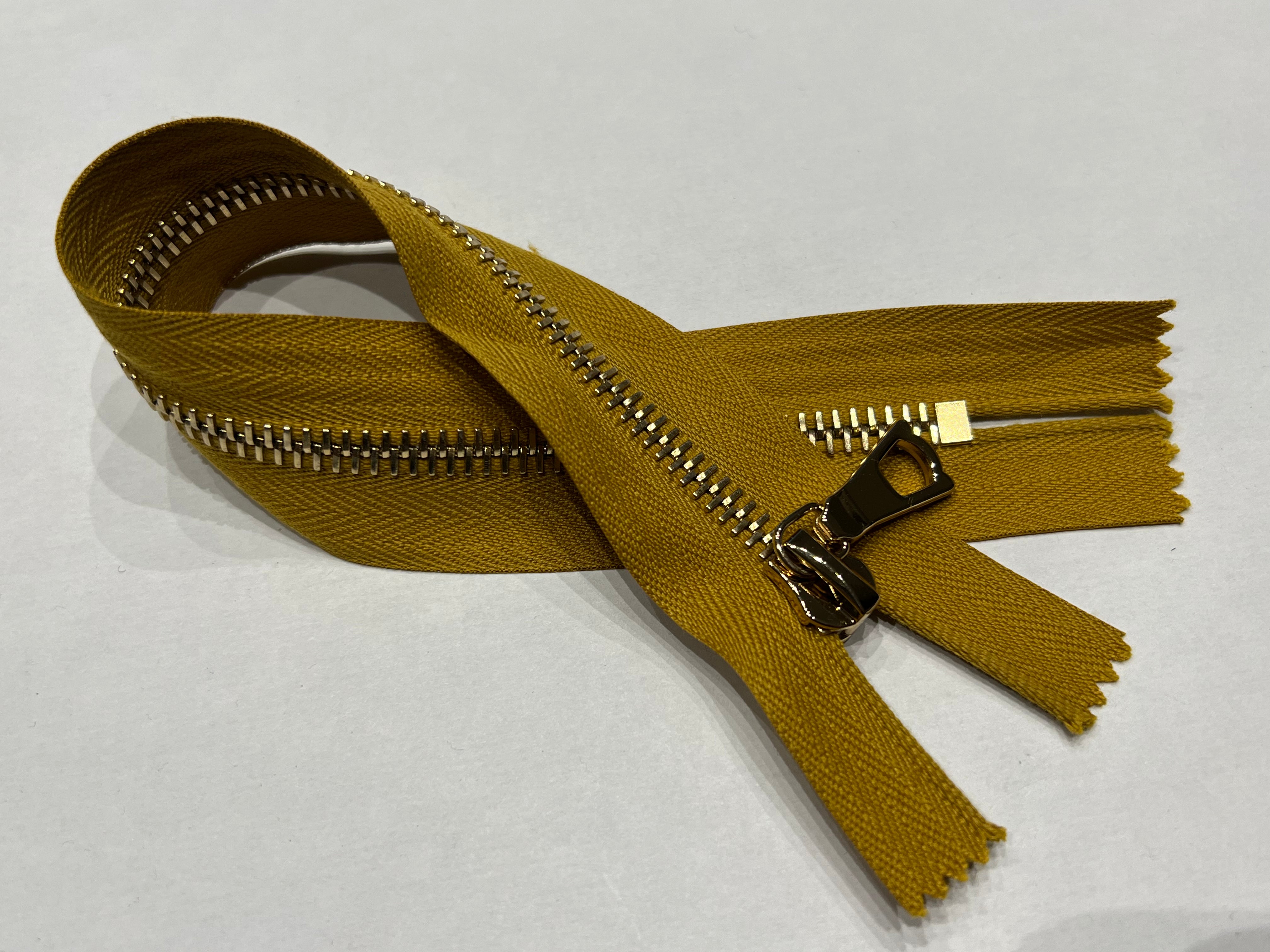 FERMETURE NON SÉPARABLE JAUNE OCRE 25cm - My Little Coupon