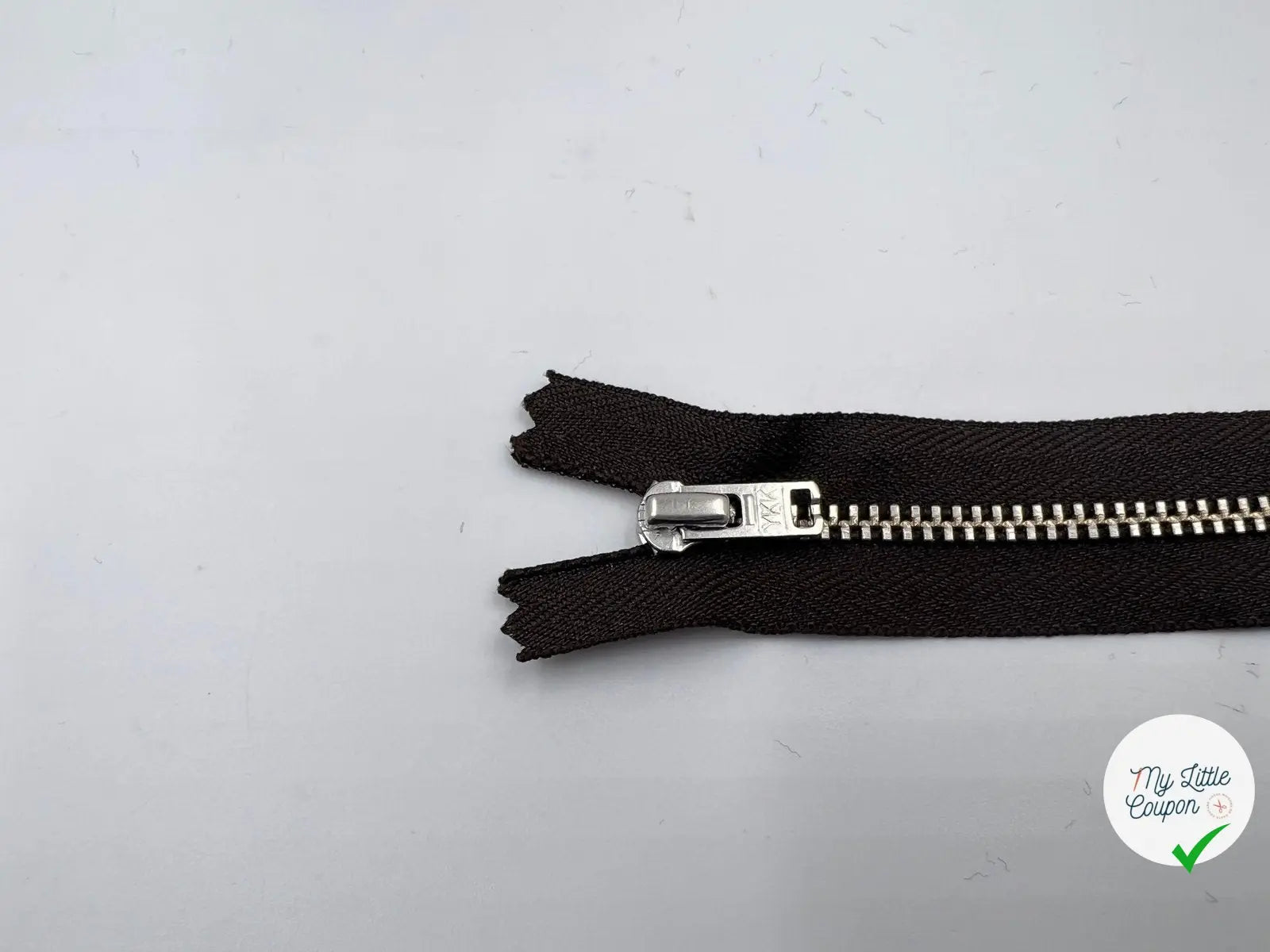 FERMETURE NON SÉPARABLE METAL ARGENT COLORIS MARRON 10CM - My Little Coupon - tissu - coudre