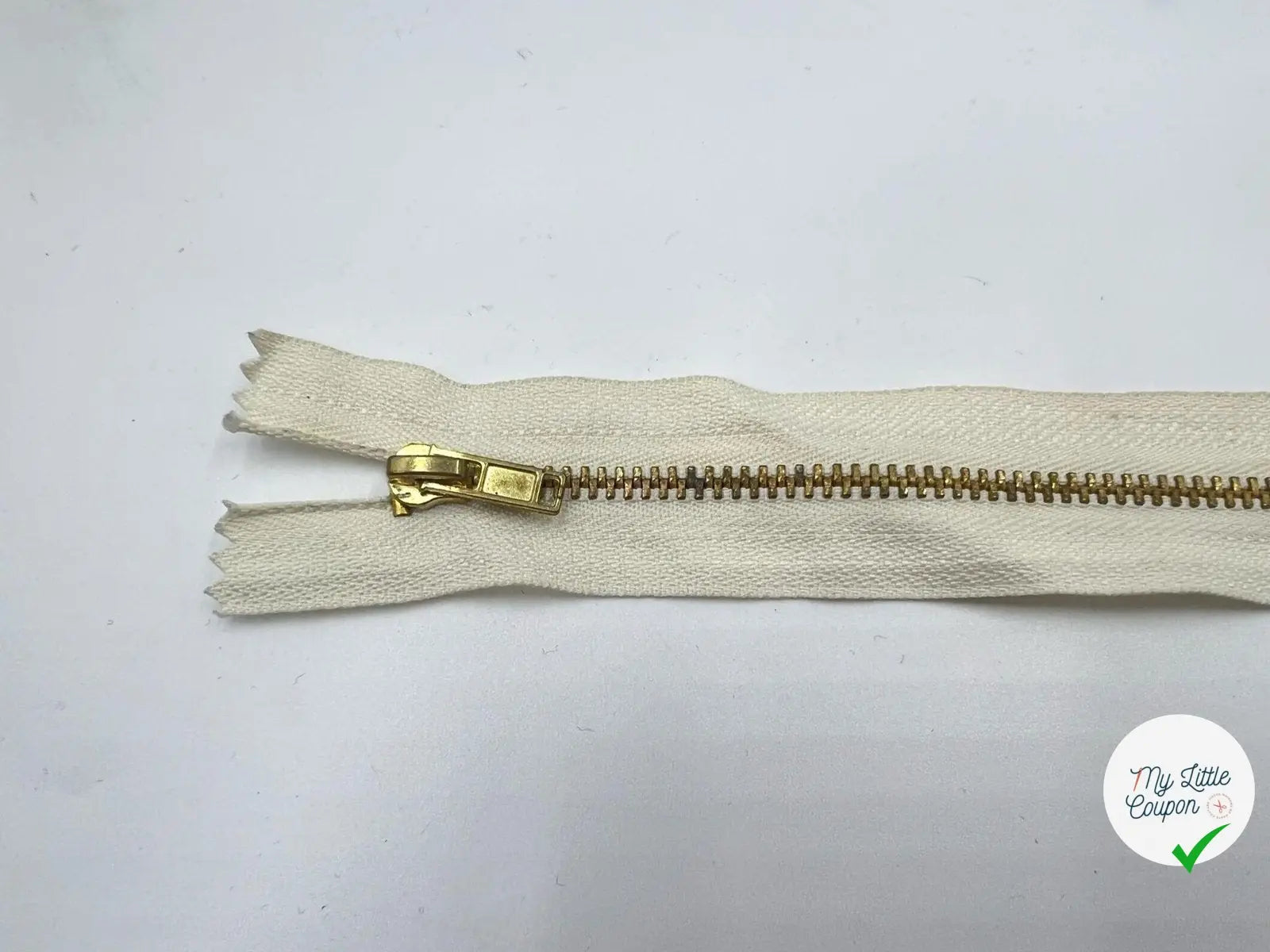 FERMETURE NON SÉPARABLE MÉTAL OR COLORIS ÉCRU 15CM - My Little Coupon - tissu - coudre