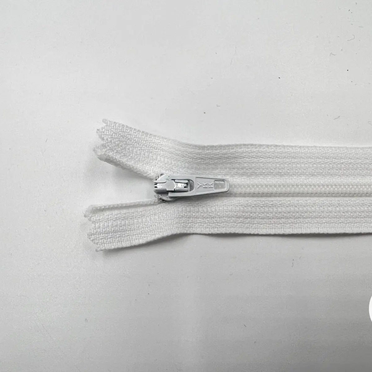 FERMETURE NON SÉPARABLE POLYESTER COLORIS BLANC 15CM - My Little Coupon - tissu - coudre