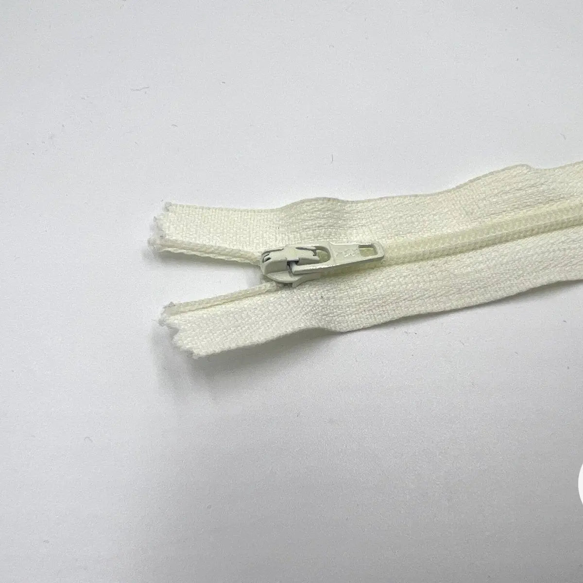 FERMETURE NON SÉPARABLE POLYESTER COLORIS ÉCRU 10CM - My Little Coupon - tissu - coudre