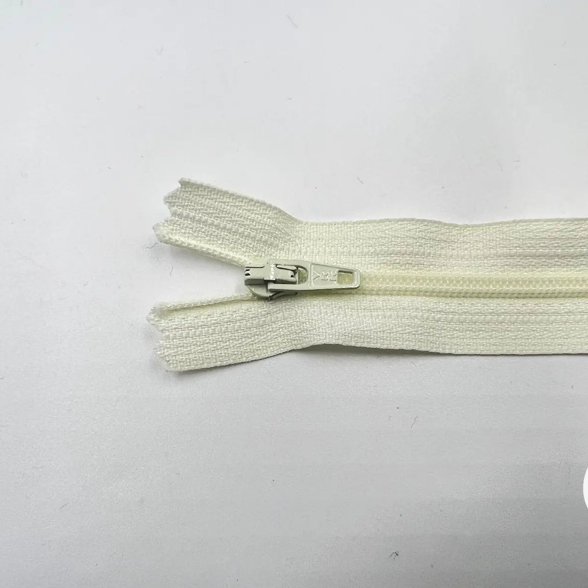 FERMETURE NON SÉPARABLE POLYESTER COLORIS VANILLE 15CM - My Little Coupon - tissu - coudre