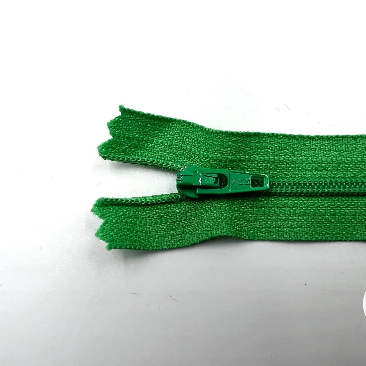 FERMETURE NON SÉPARABLE POLYESTER COLORIS VERT 12CM - My Little Coupon - tissu - coudre