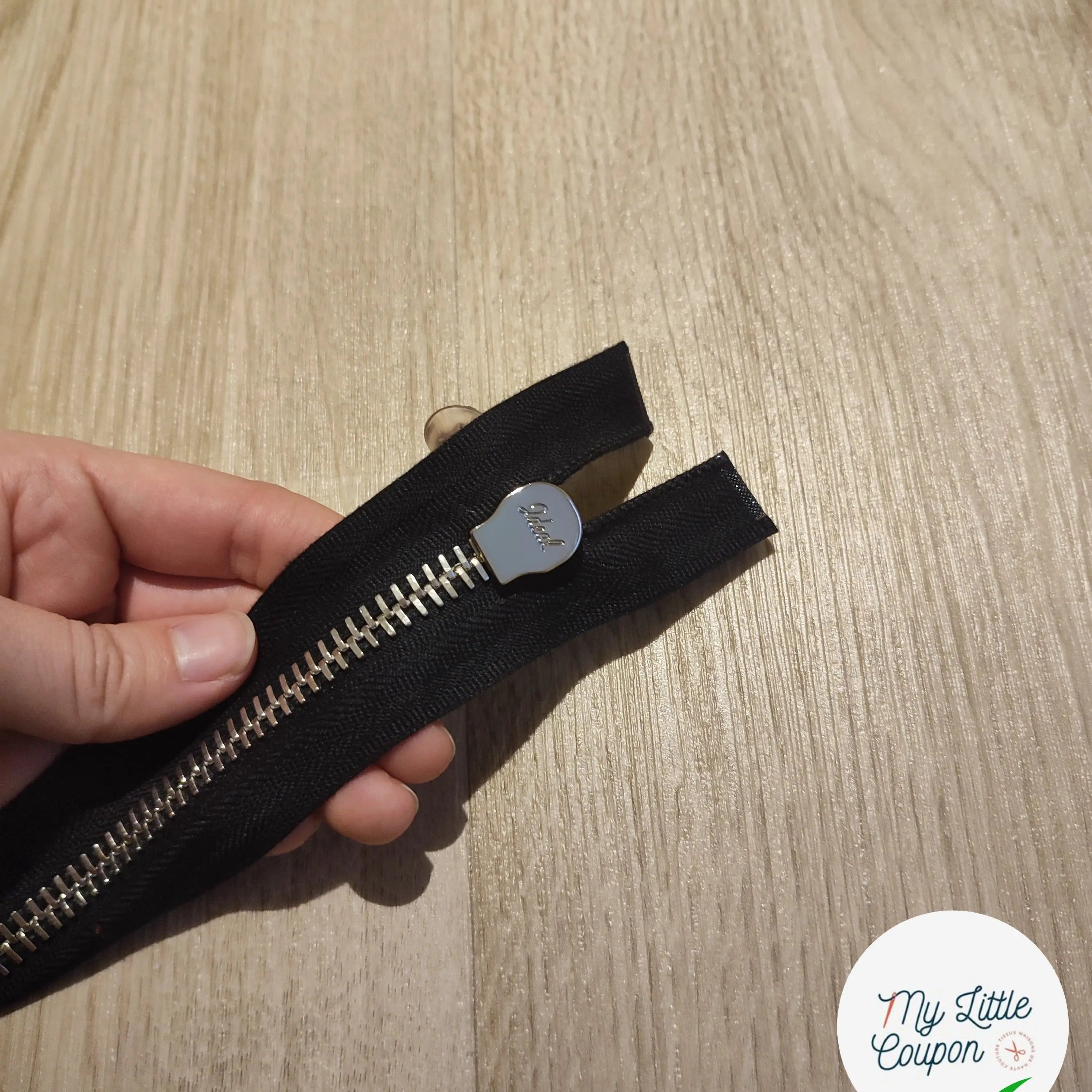 FERMETURE RIRI METAL DOUBLE CHEMIN NON SEPARABLE 60CM NOIR - My Little Coupon