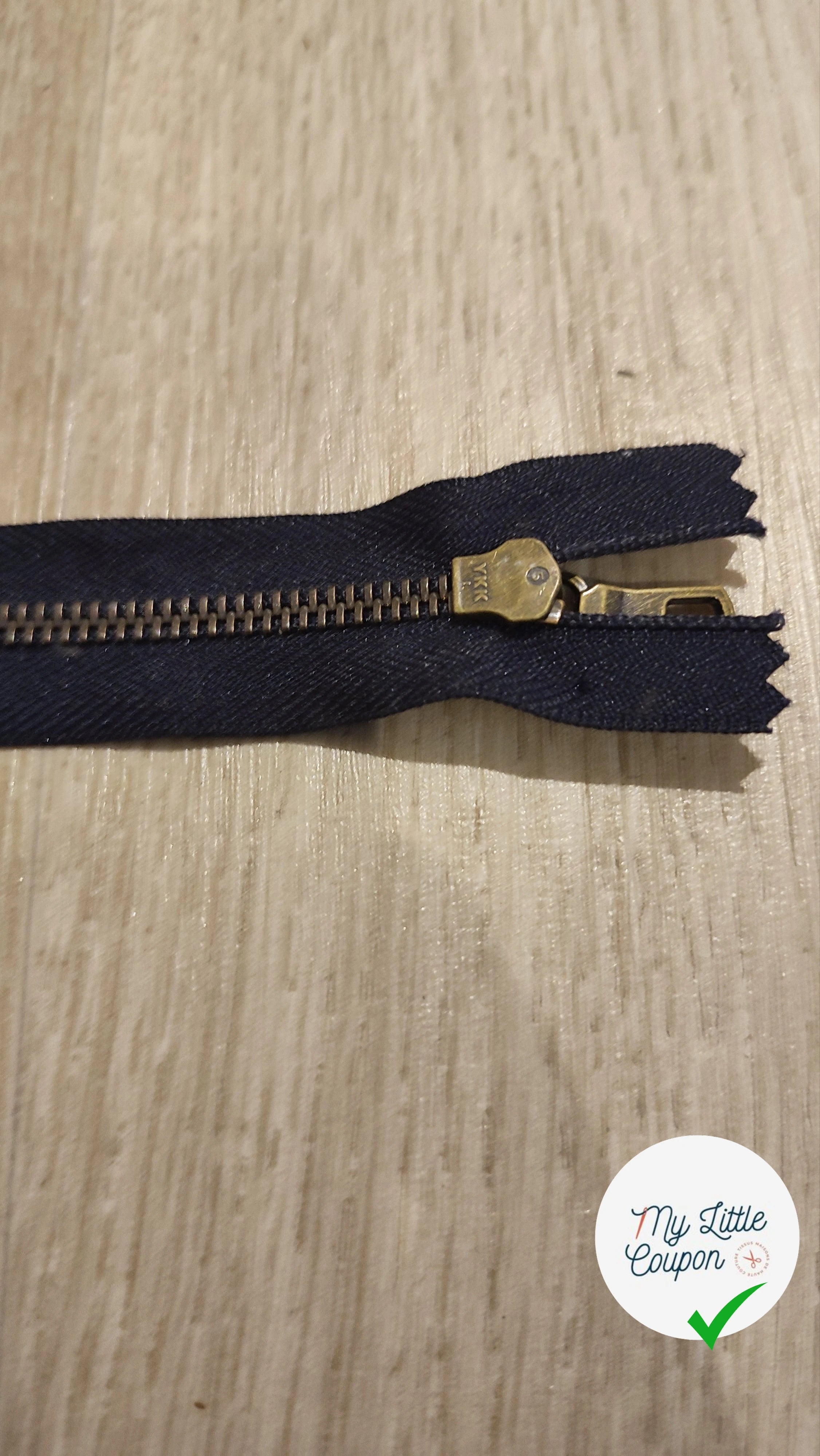 FERMETURE RIRI MÉTAL NON SÉPARABLE 13CM BLEU FONCÉ - My Little Coupon