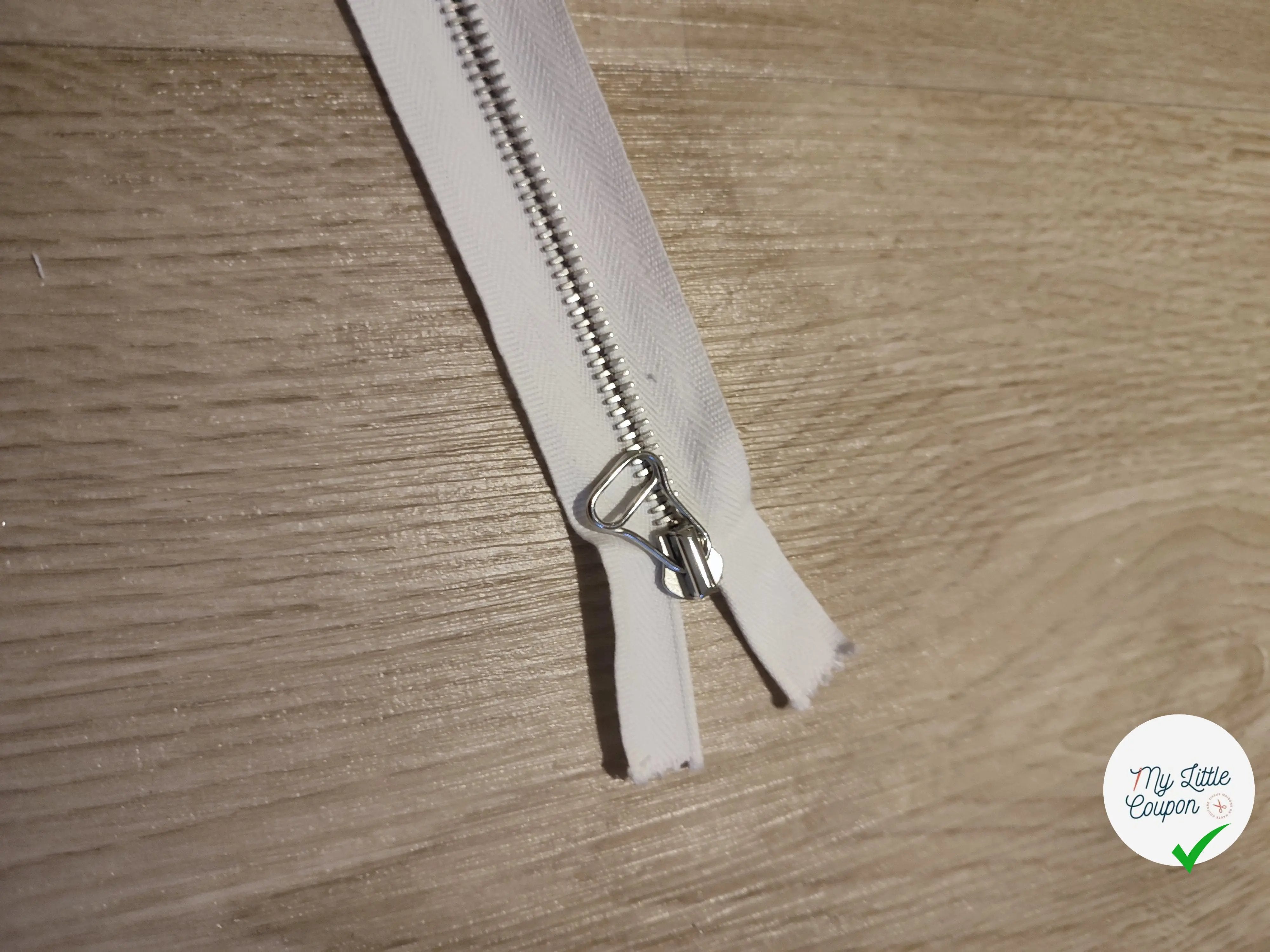 FERMETURE RIRI METAL NON SEPARABLE 14CM BLANC M6 - My Little Coupon