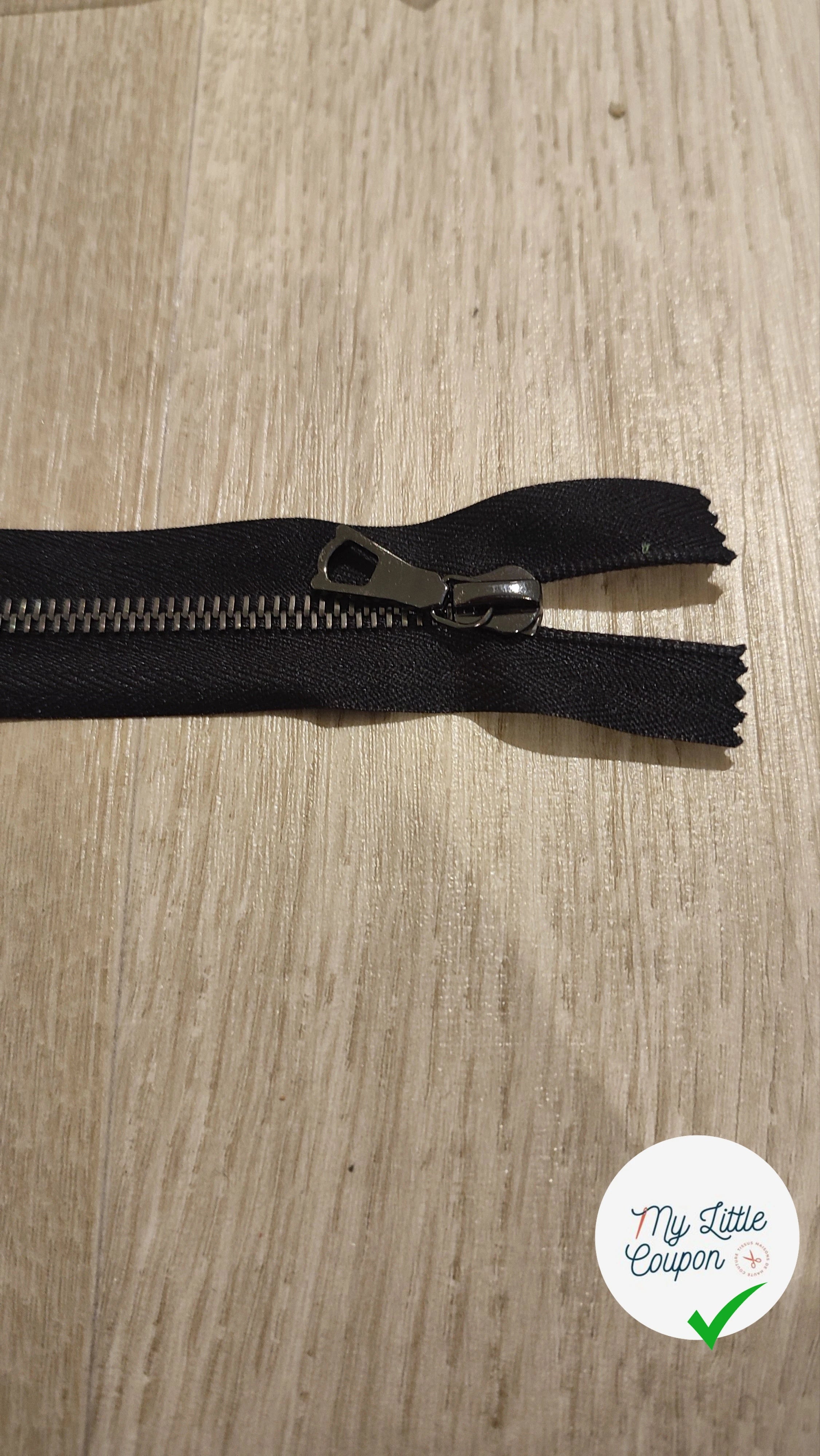 FERMETURE RIRI METAL NON SÉPARABLE 14CM NOIR M6 - My Little Coupon
