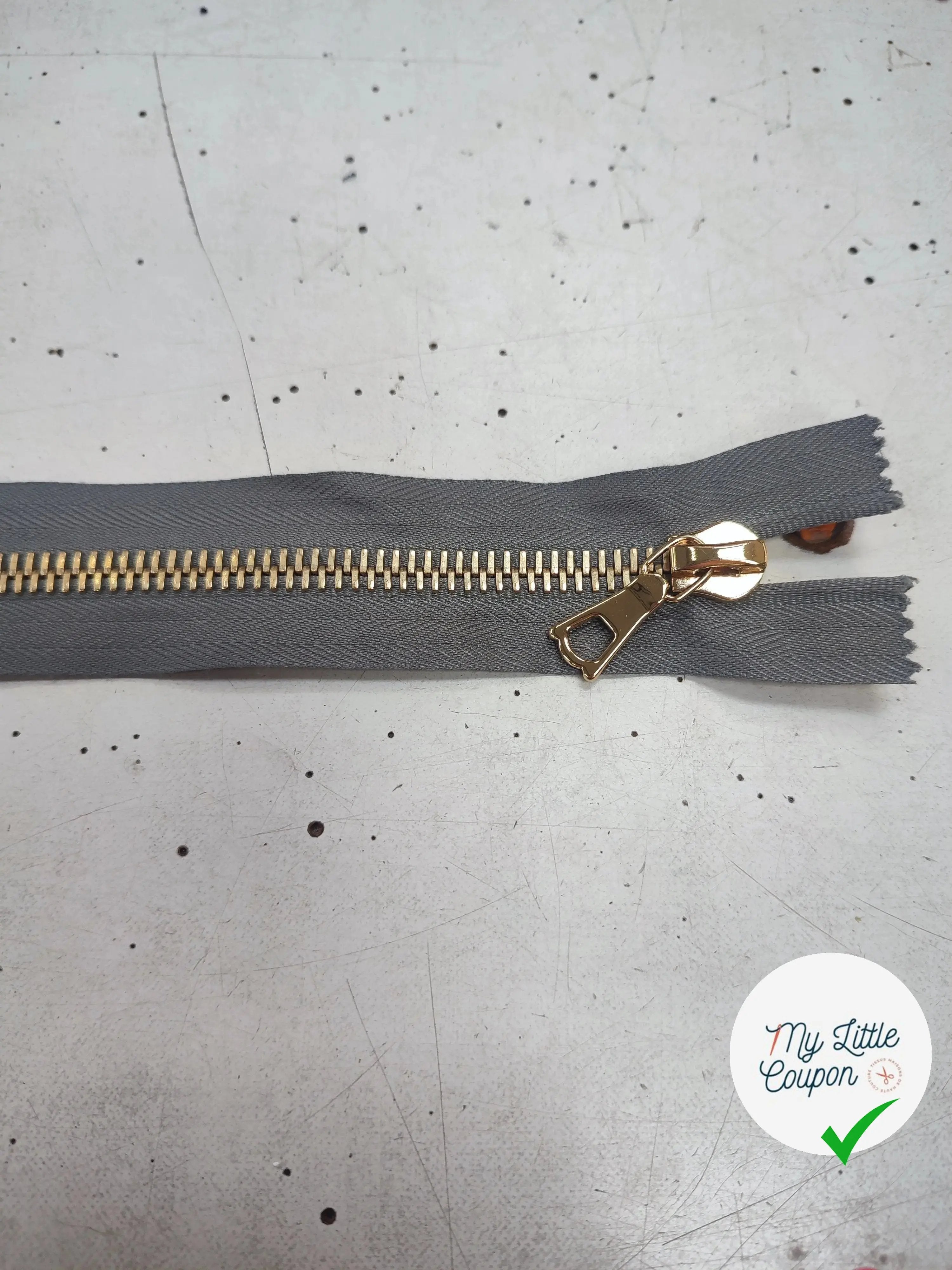 FERMETURE RIRI METAL SÉPARABLE 60CM GRIS - My Little Coupon