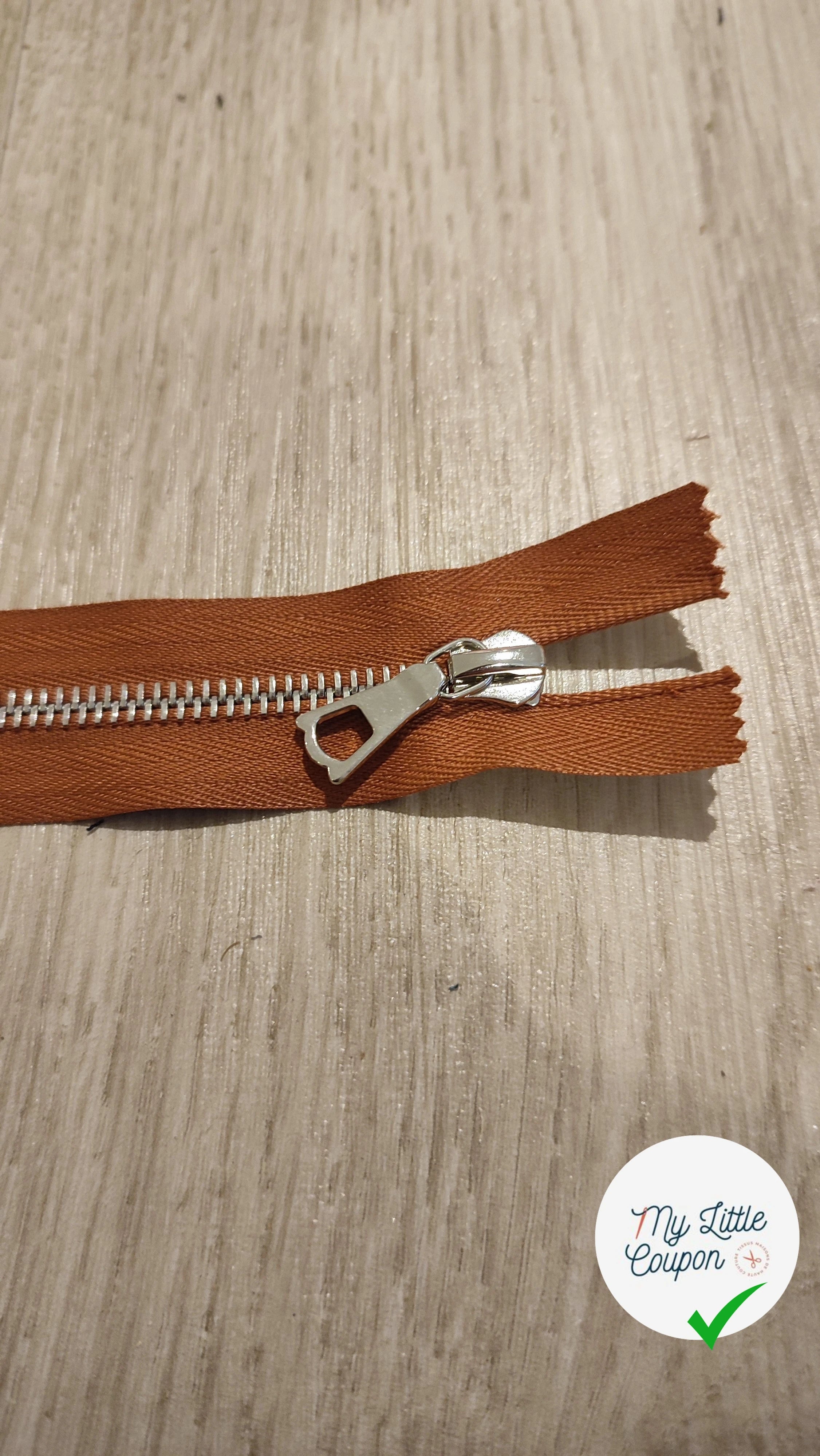 FERMETURE RIRI METAL NON SÉPARABLE 15CM MARRON M6 - My Little Coupon