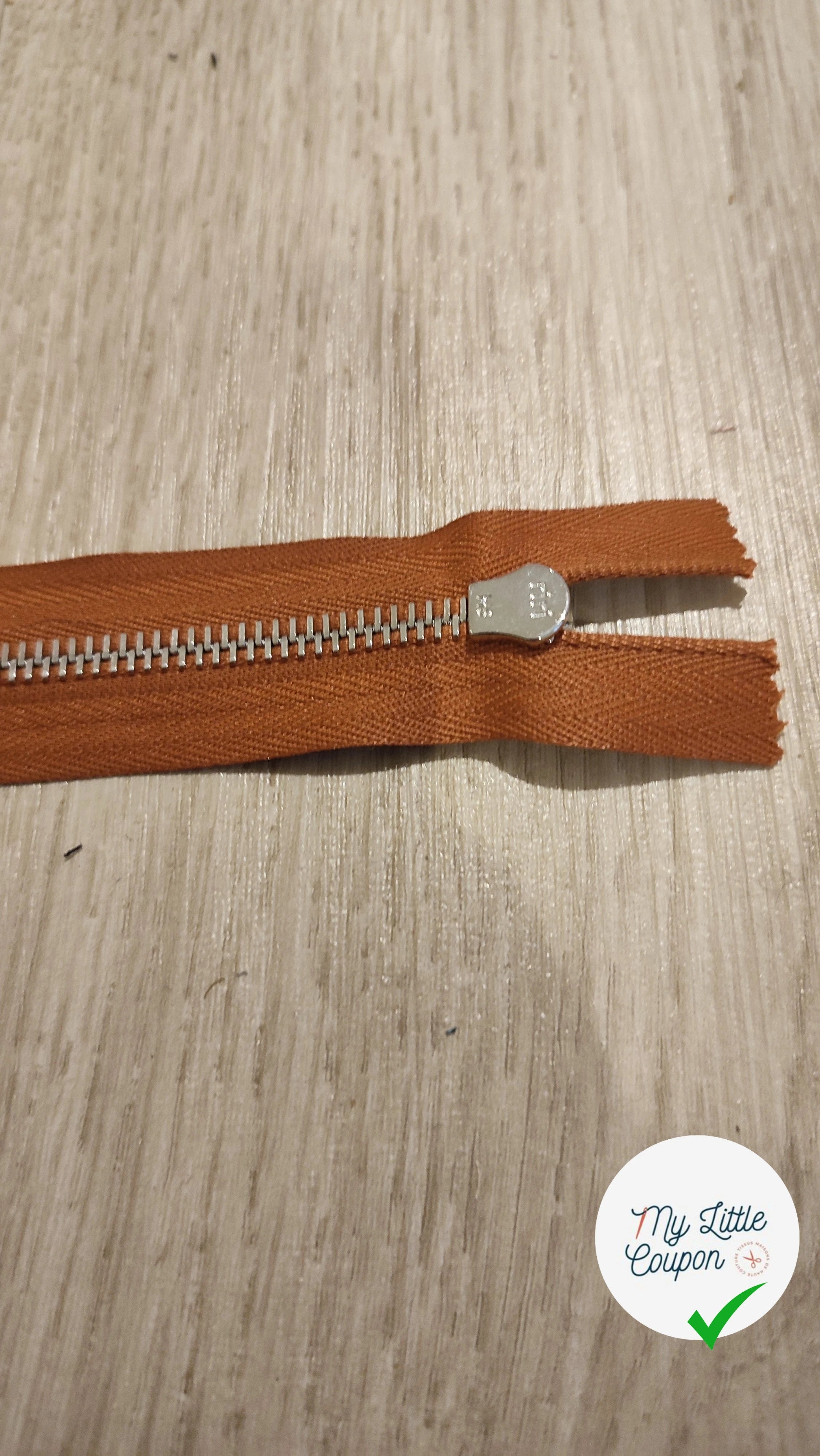 FERMETURE RIRI METAL NON SÉPARABLE 15CM MARRON M6 - My Little Coupon