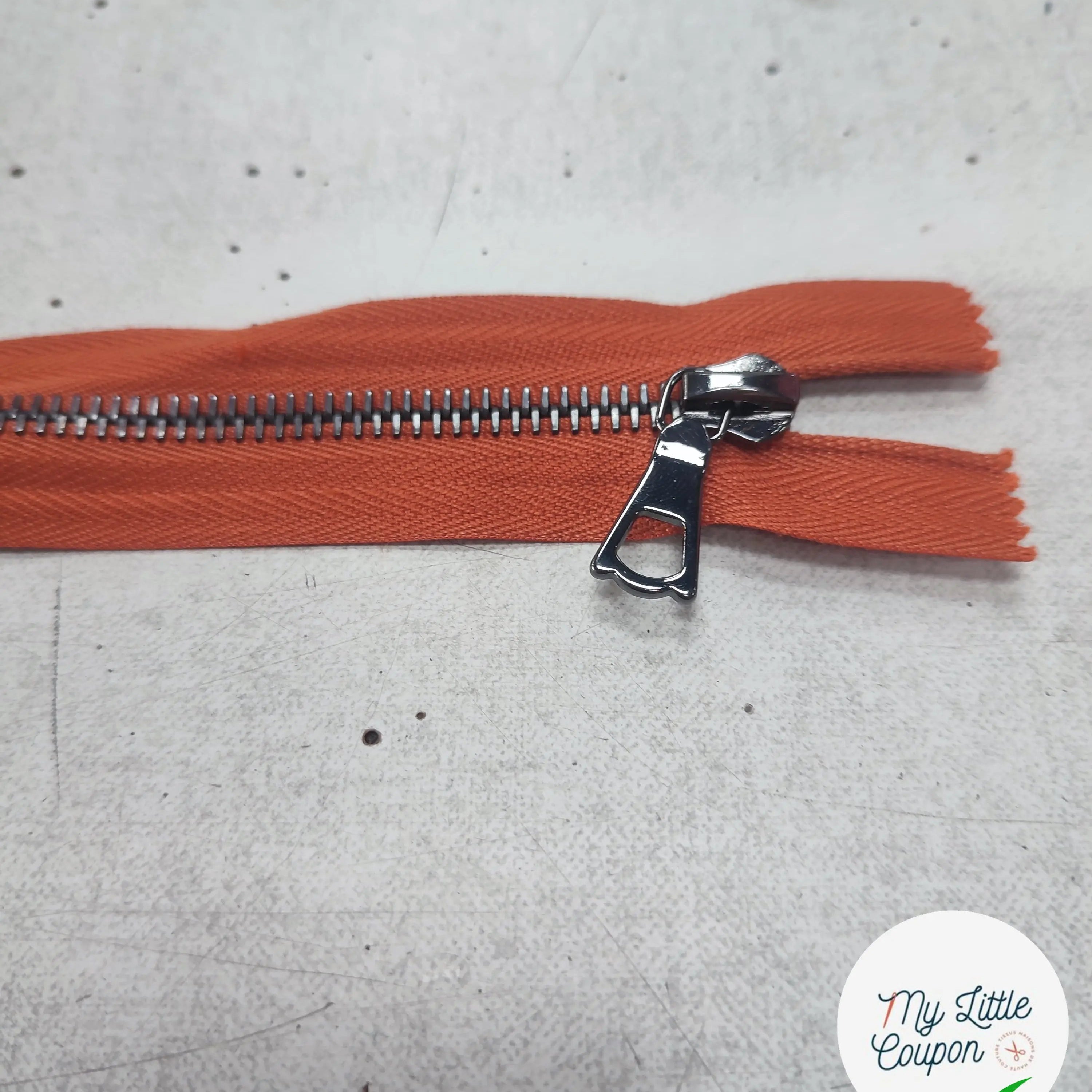 FERMETURE RIRI METAL NON SÉPARABLE 15CM ORANGE CITROUILLE M6 - My Little Coupon