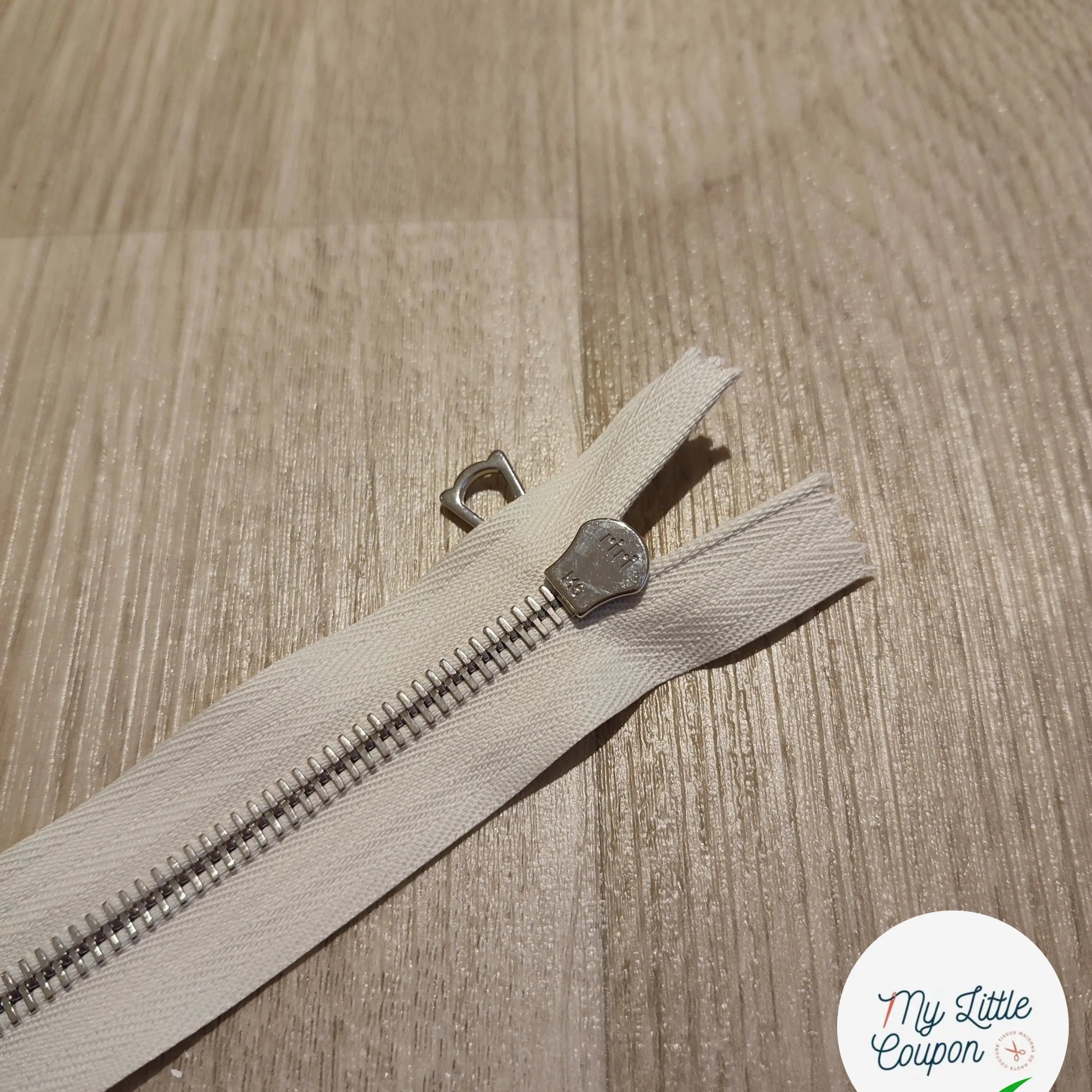 FERMETURE RIRI METAL NON SEPARABLE 18CM BLANC M6 - My Little Coupon