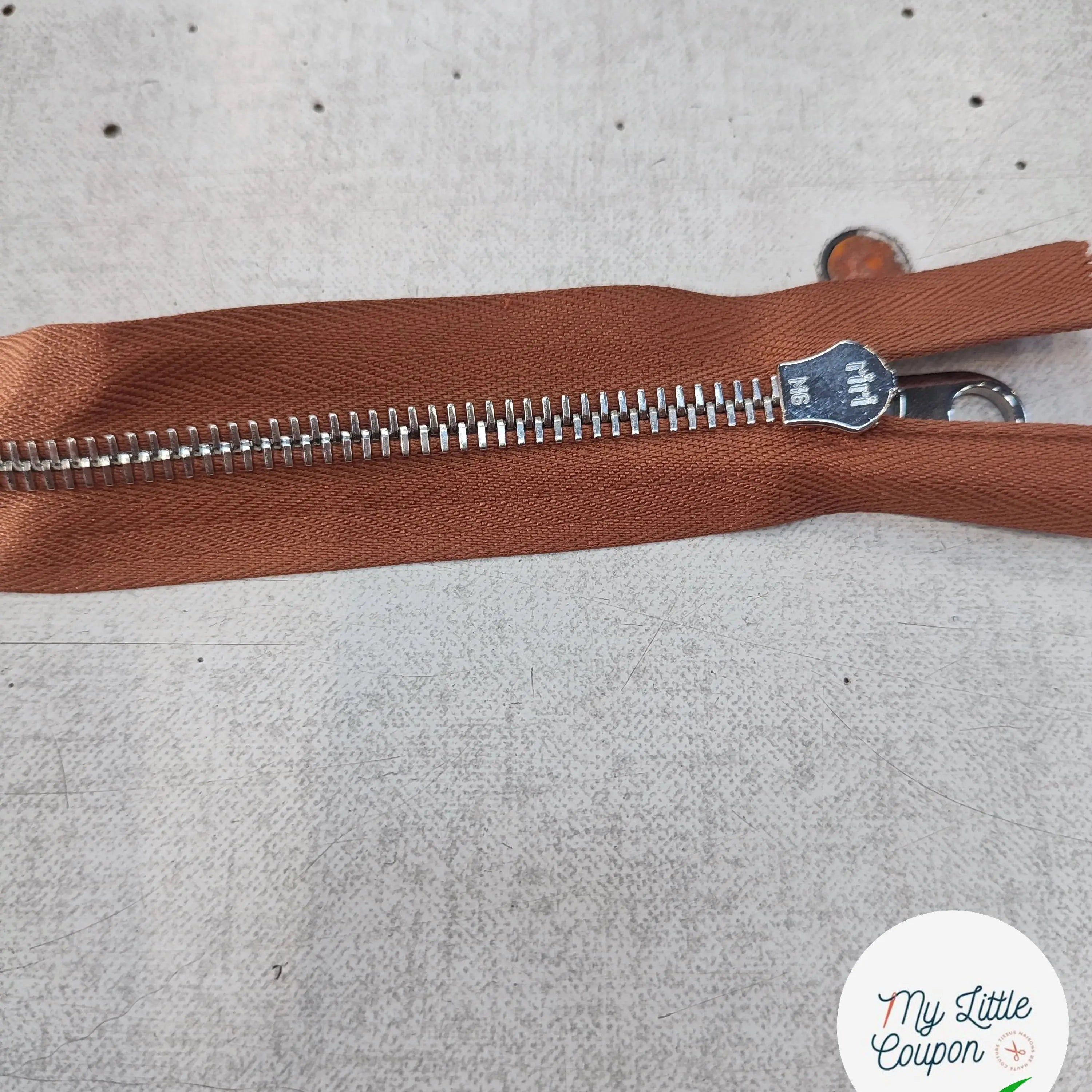 FERMETURE RIRI METAL SÉPARABLE 70CM MARRON CLAIR M6 - My Little Coupon