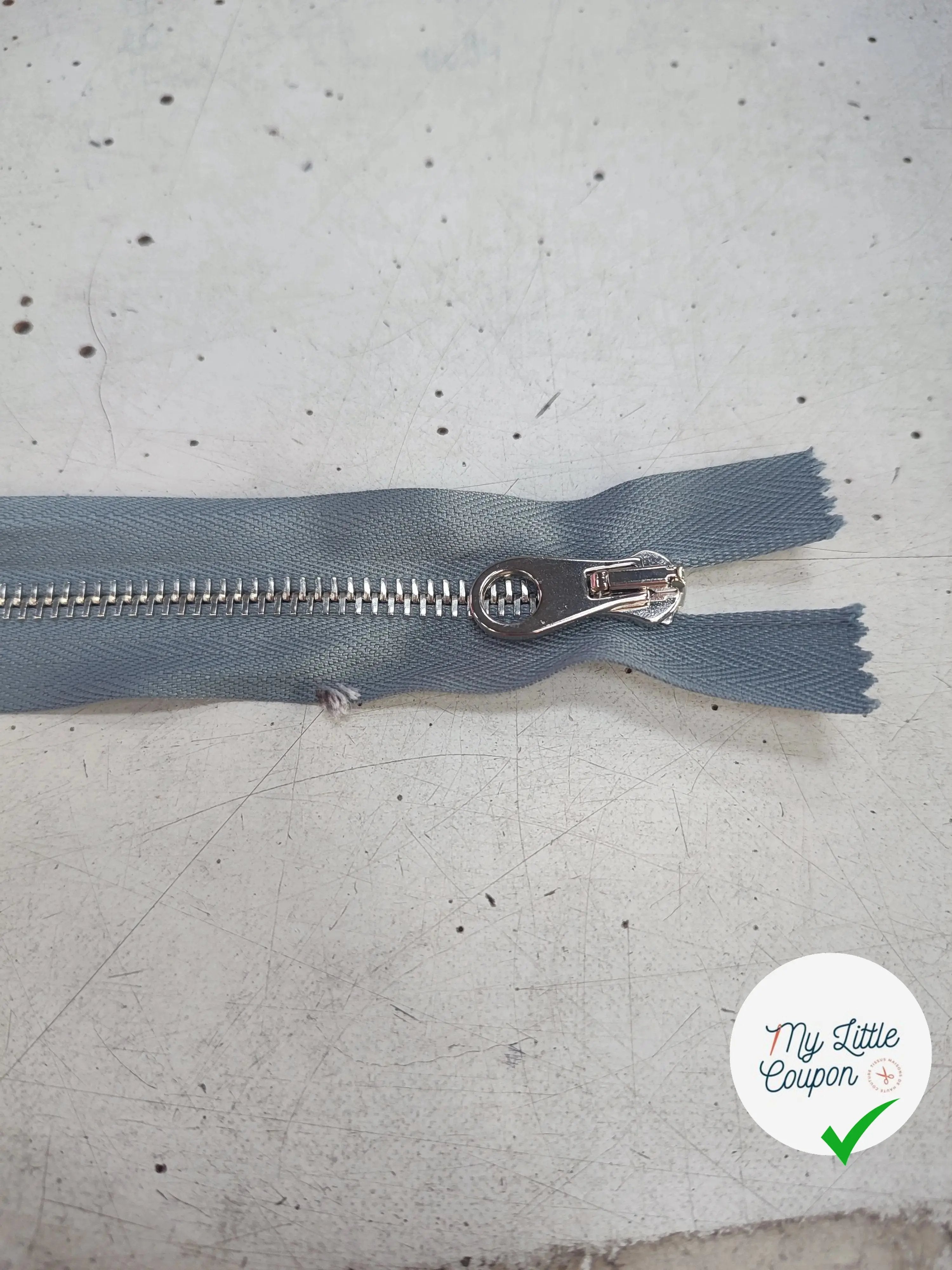 FERMETURE RIRI METAL NON SÉPARABLE 18CM BLEU GRIS M6 - My Little Coupon