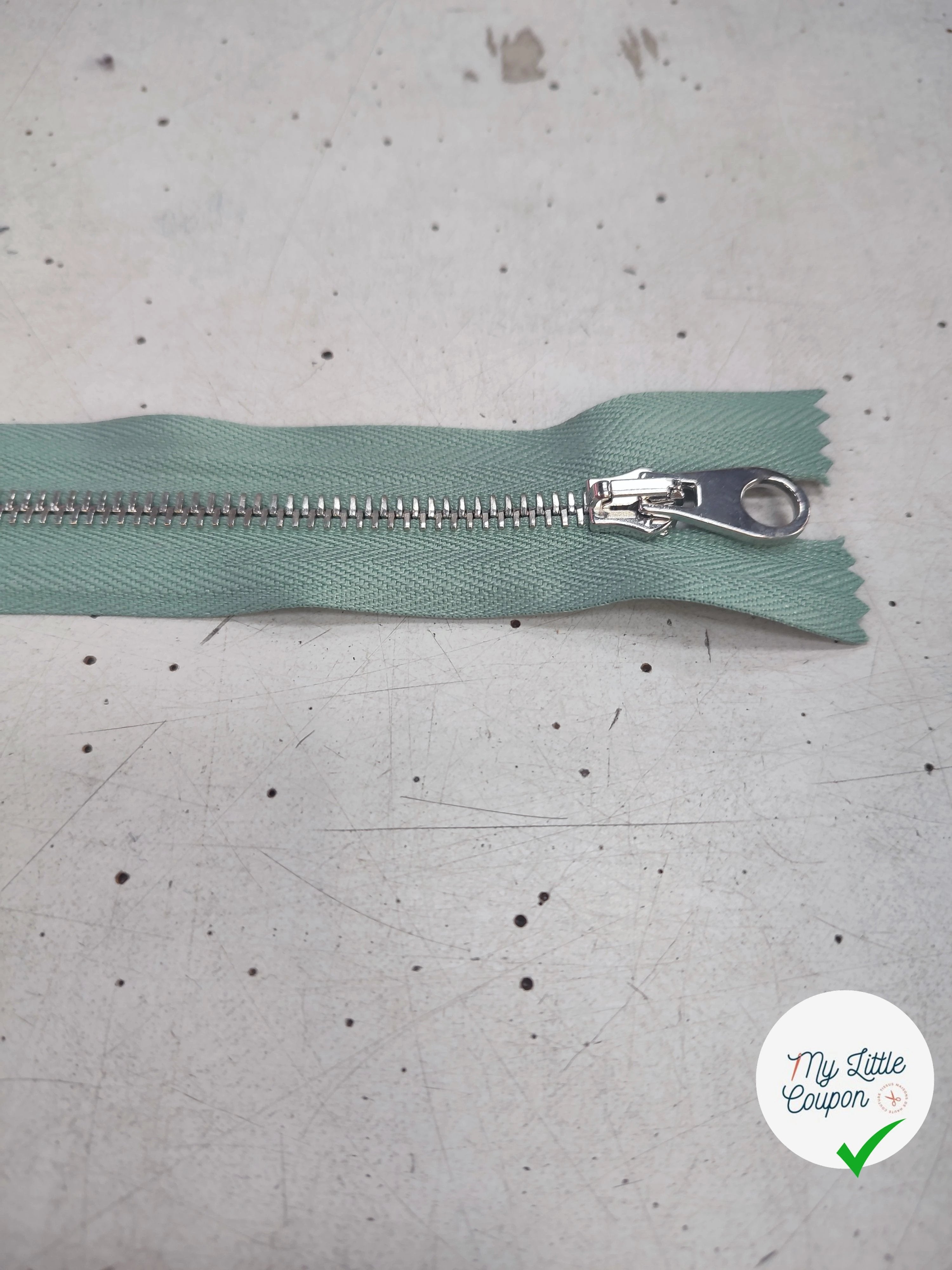 FERMETURE RIRI METAL NON SÉPARABLE 18CM VERT D'EAU M6 - My Little Coupon