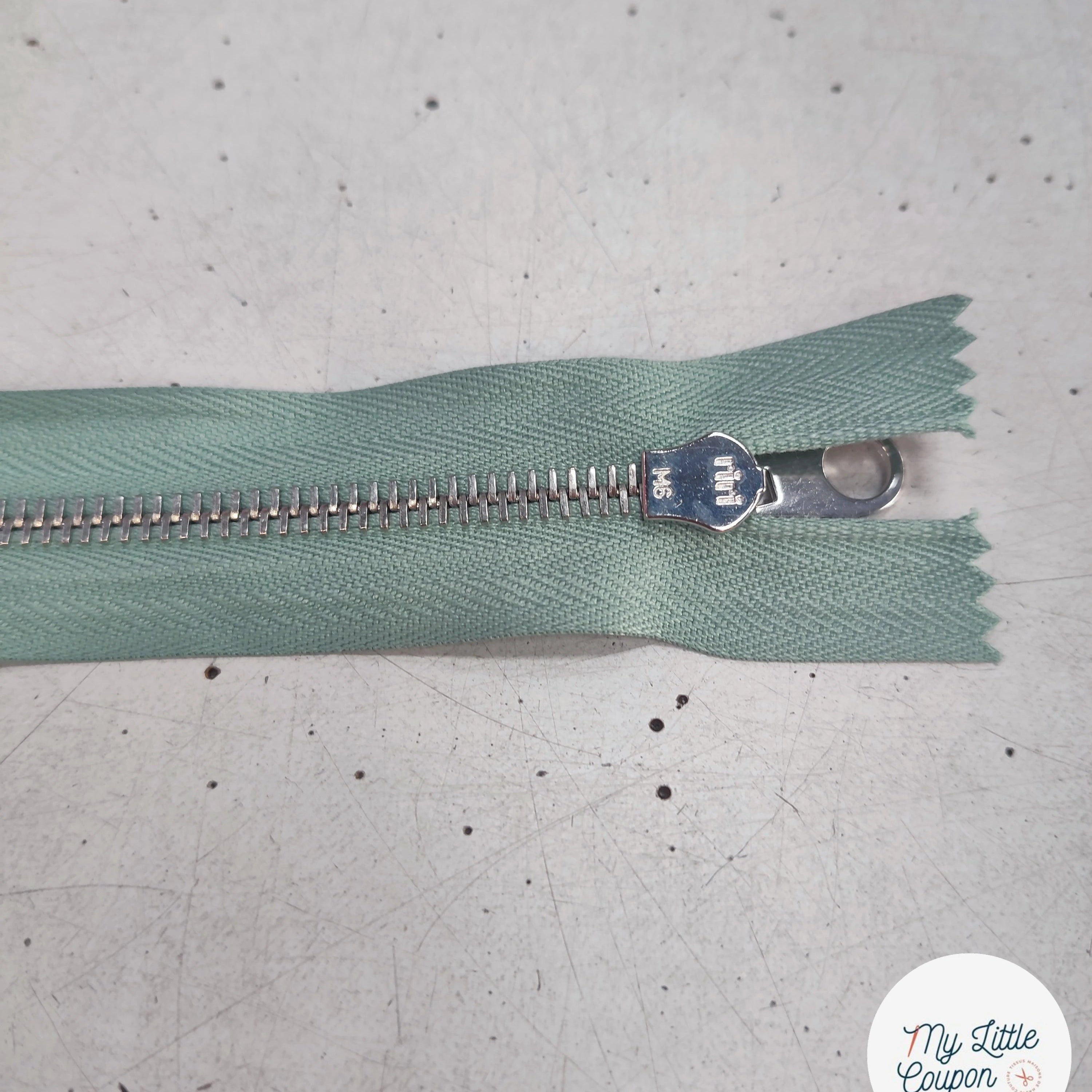 FERMETURE RIRI METAL NON SÉPARABLE 18CM VERT D'EAU M6 - My Little Coupon