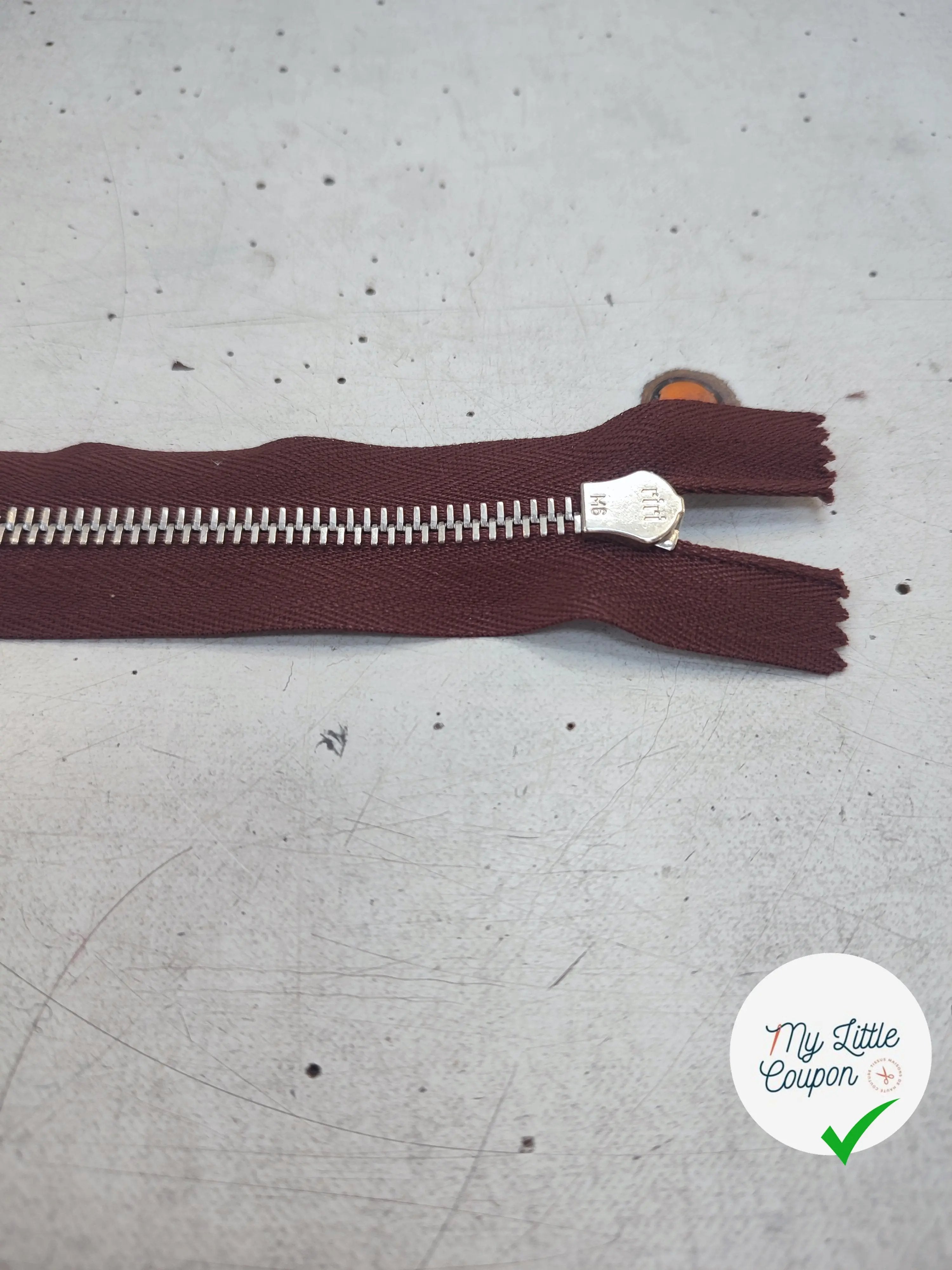 FERMETURE RIRI MÉTAL NON SÉPARABLE 20CM BEIGE M6 - My Little Coupon