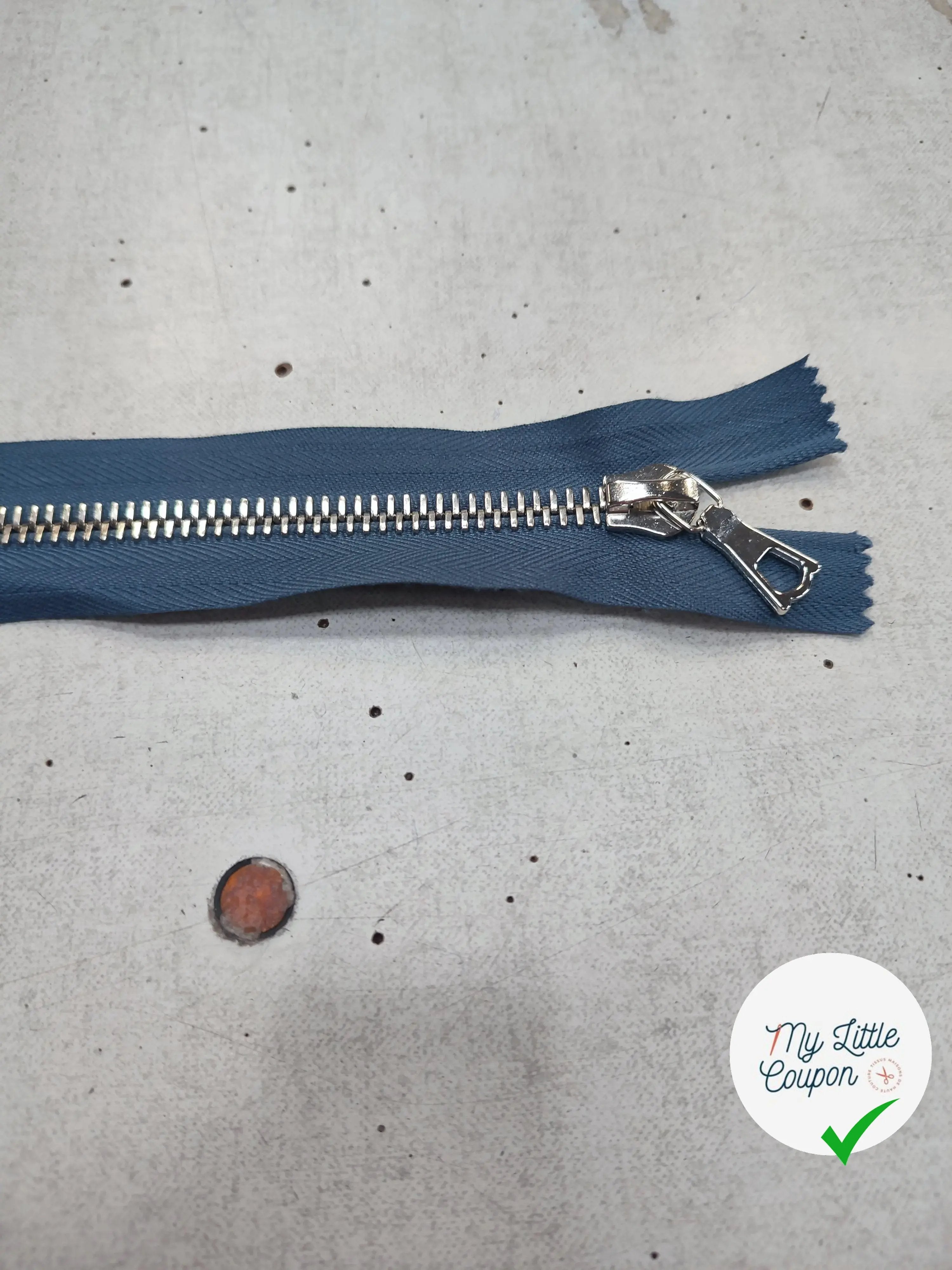 FERMETURE RIRI METAL SÉPARABLE 60CM BLEU E M8 - My Little Coupon