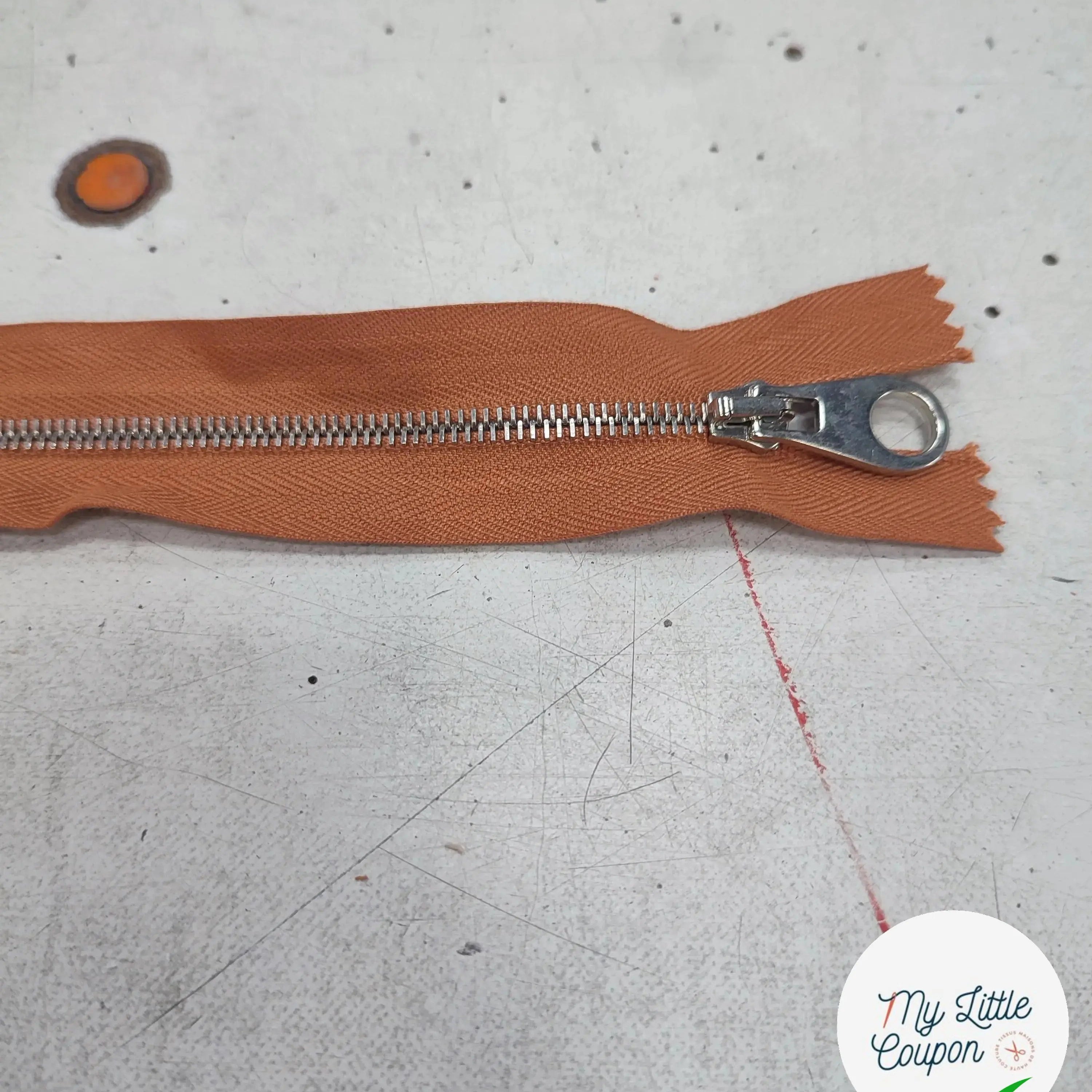 FERMETURE RIRI METAL NON SÉPARABLE 20CM MARRON ORANGE - My Little Coupon