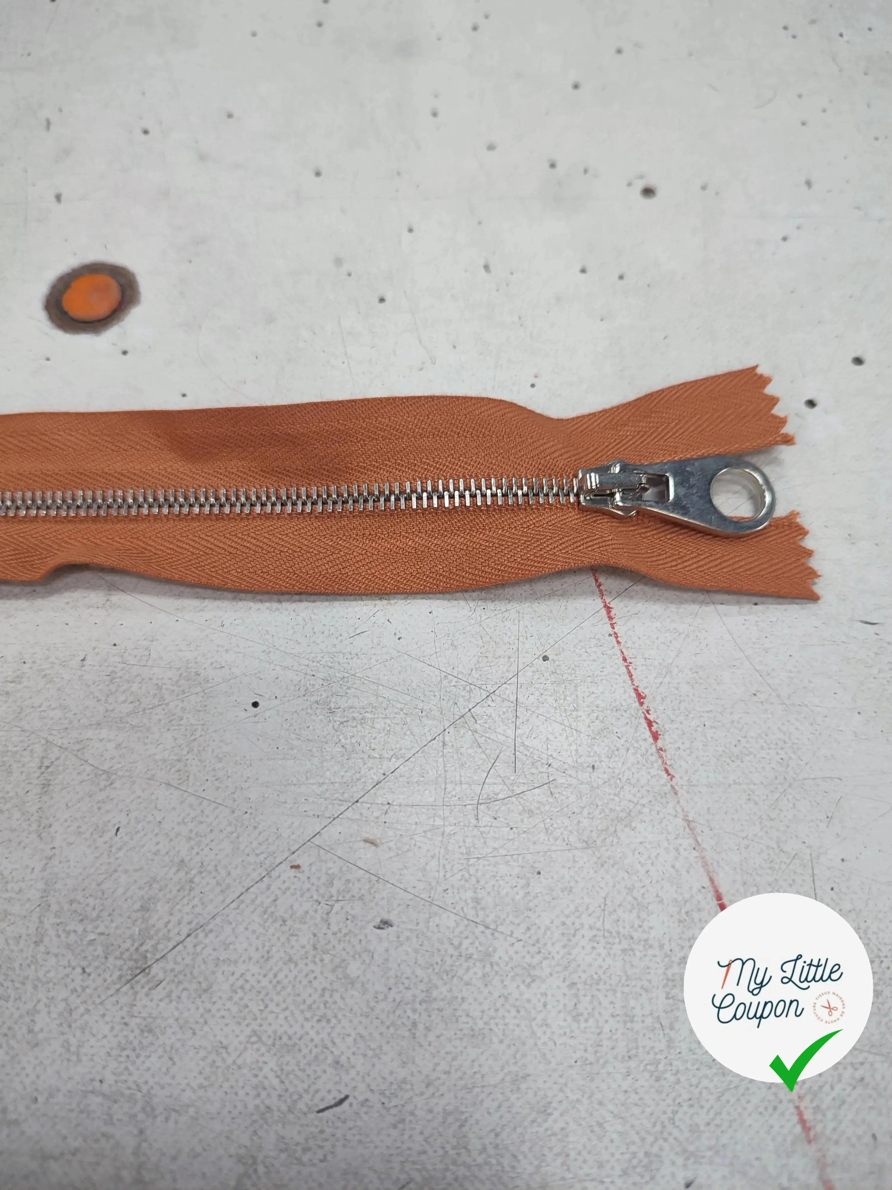 FERMETURE RIRI METAL NON SÉPARABLE 20CM MARRON ORANGE - My Little Coupon