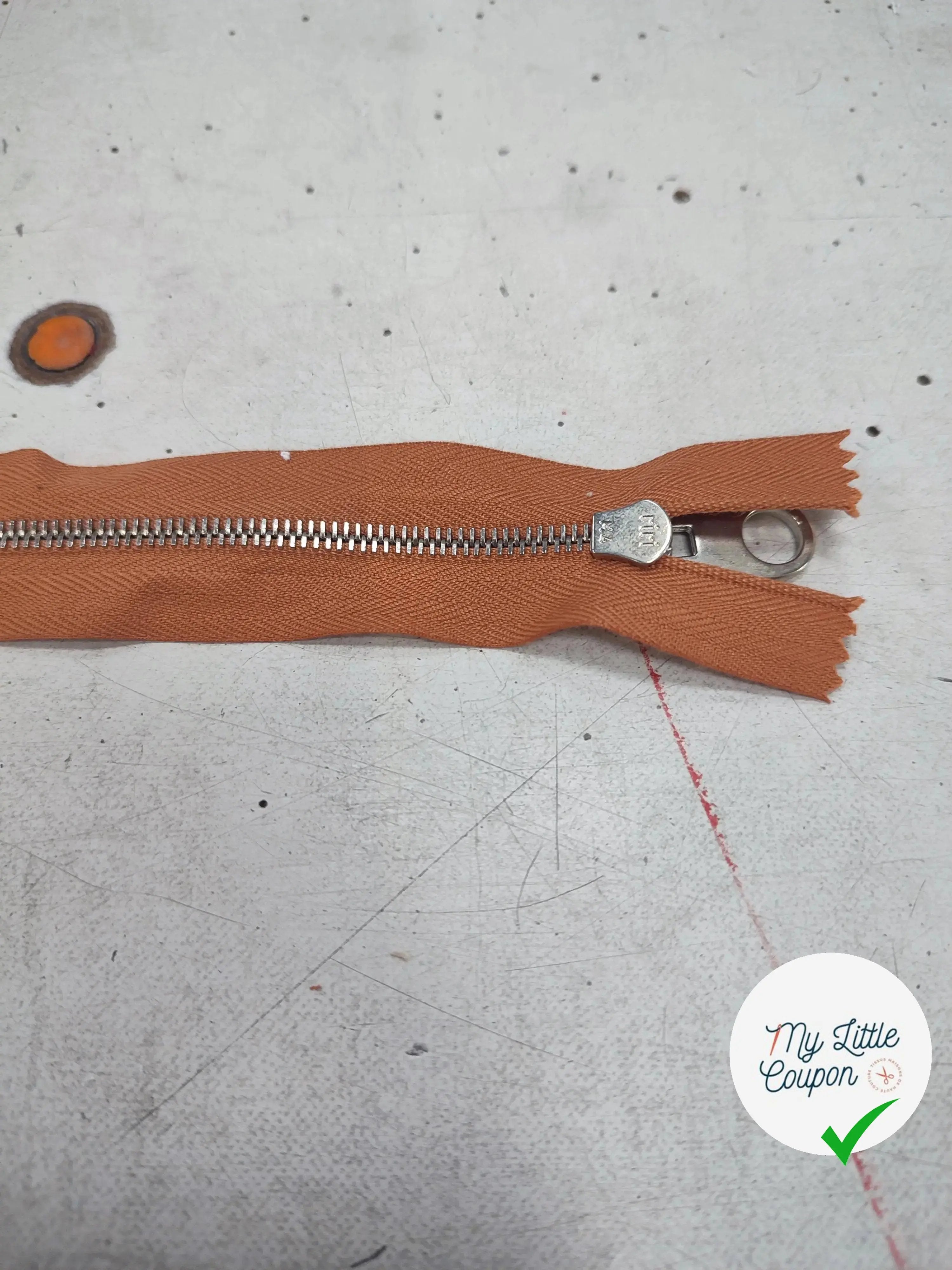 FERMETURE RIRI METAL NON SÉPARABLE 20CM MARRON ORANGE - My Little Coupon