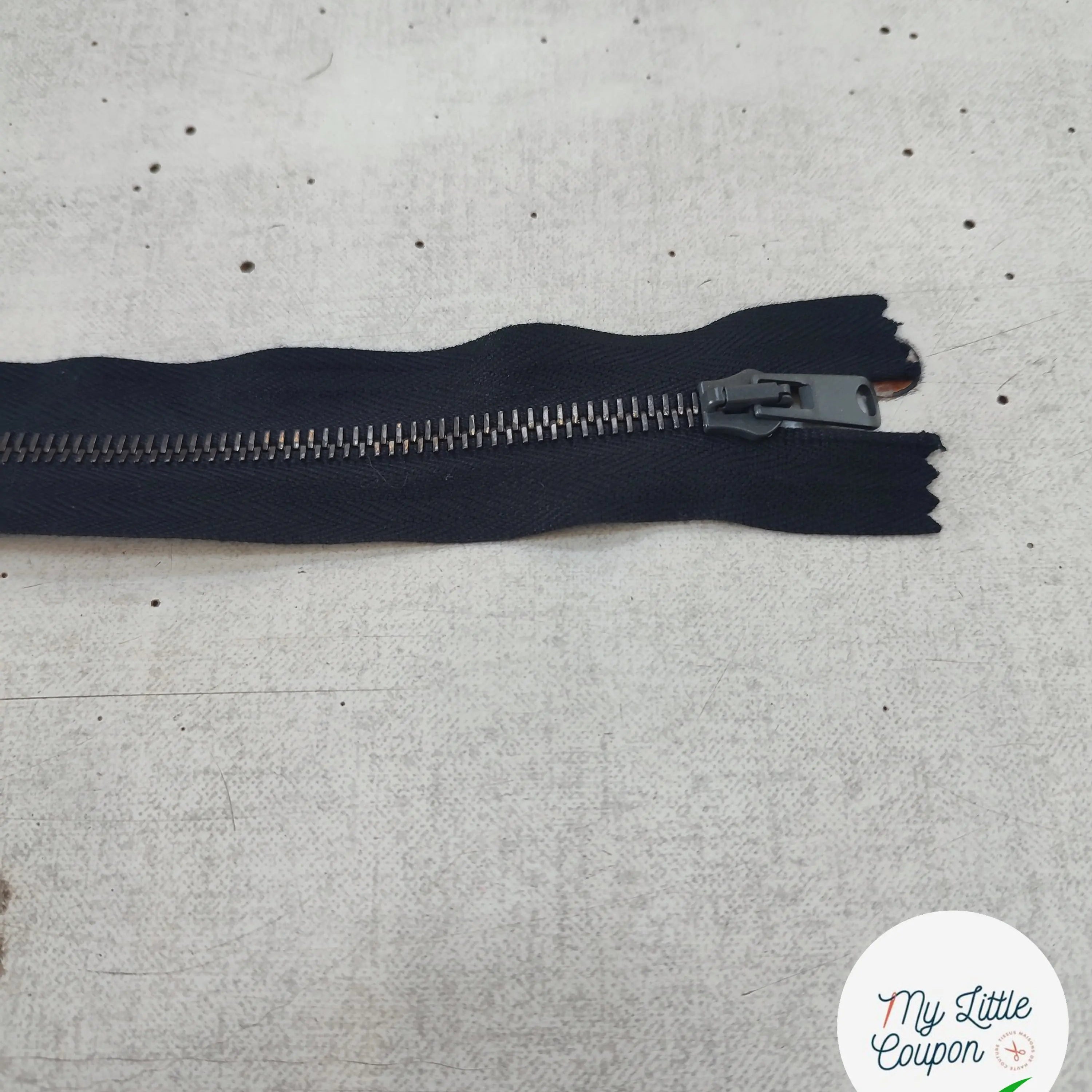 FERMETURE RIRI METAL NON SÉPARABLE 25CM NOIR M6 - My Little Coupon