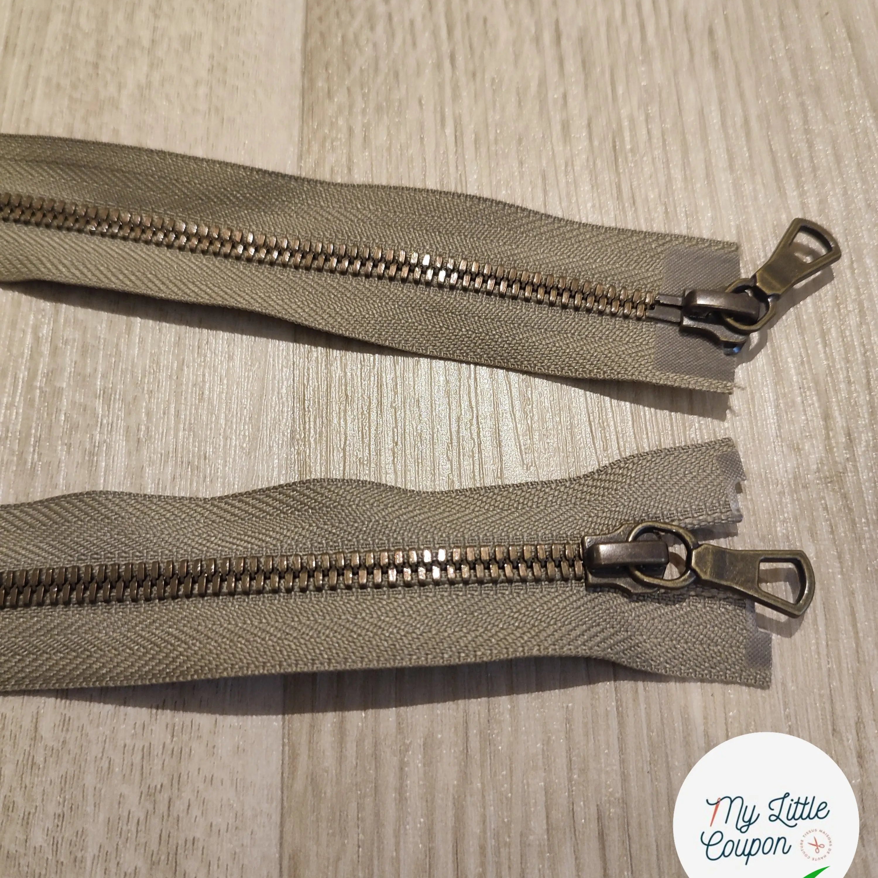 FERMETURE RIRI METAL NON SÉPARABLE 75CM VERT KAKI - My Little Coupon