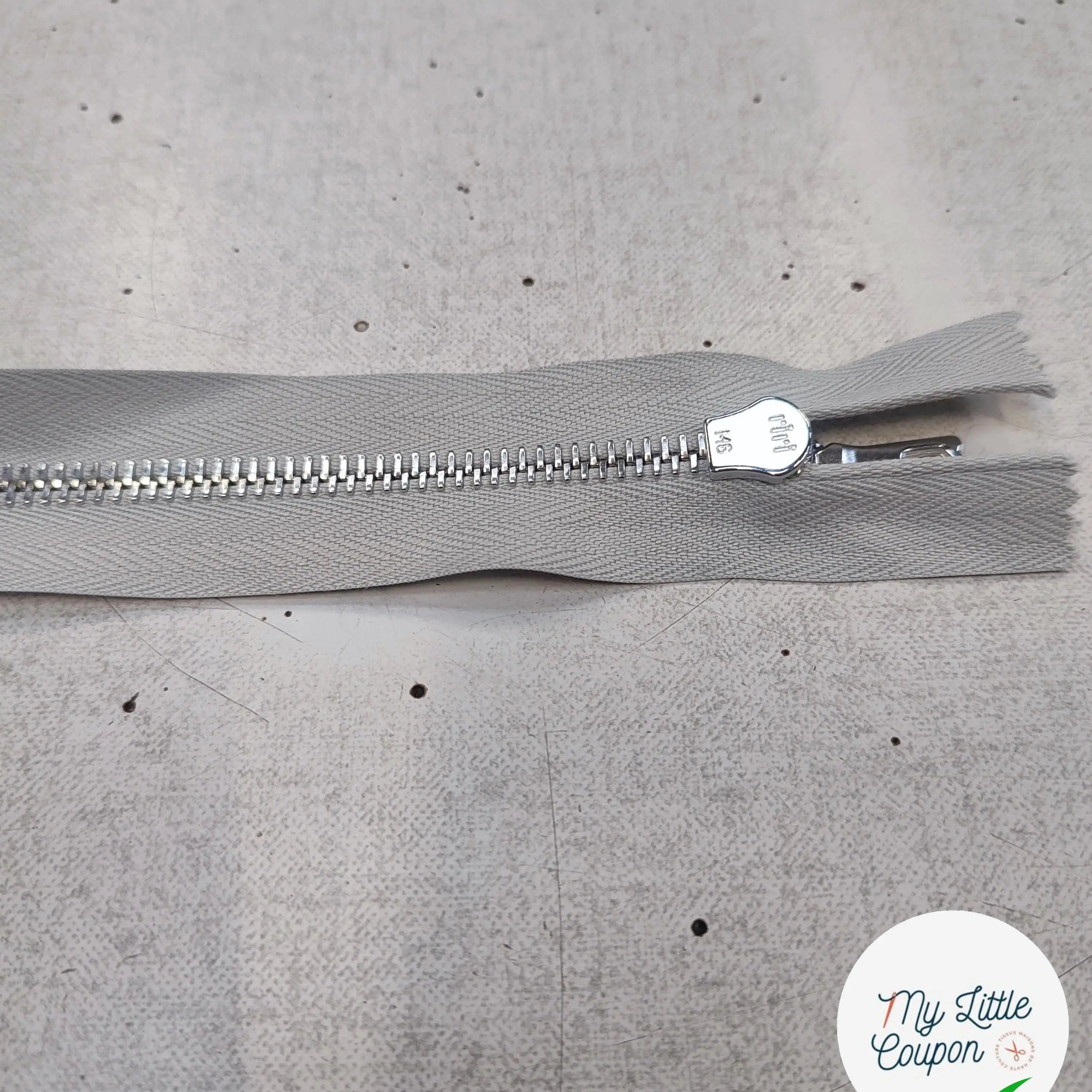 FERMETURE RIRI METAL SÉPARABLE 50CM GRIS CLAIR M6 - My Little Coupon