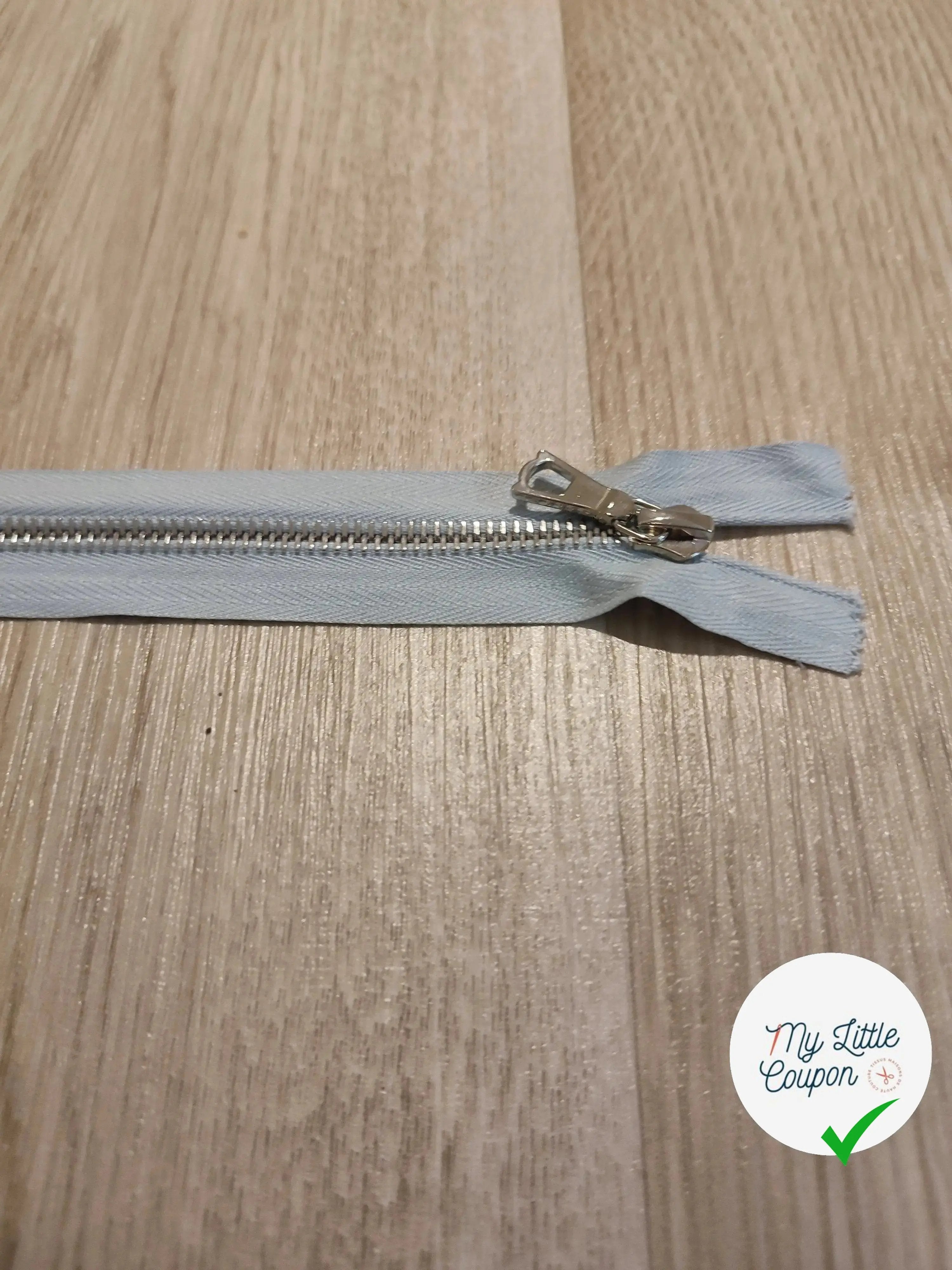 (Copie) FERMETURE RIRI METAL SÉPARABLE 70CM BLEU CIEL M6 - My Little Coupon