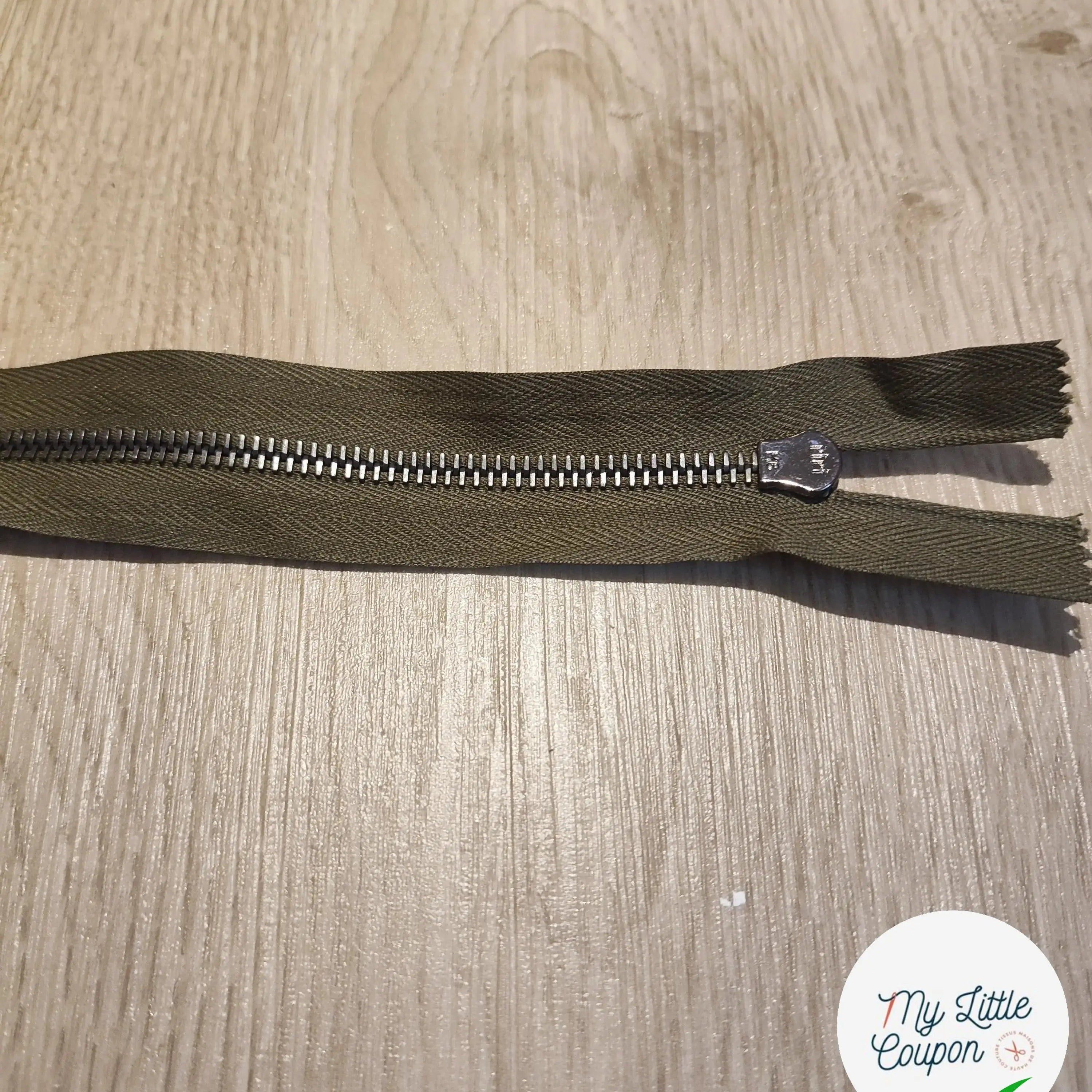 FERMETURE RIRI METAL SEPARABLE 65CM KAKI M6 - My Little Coupon