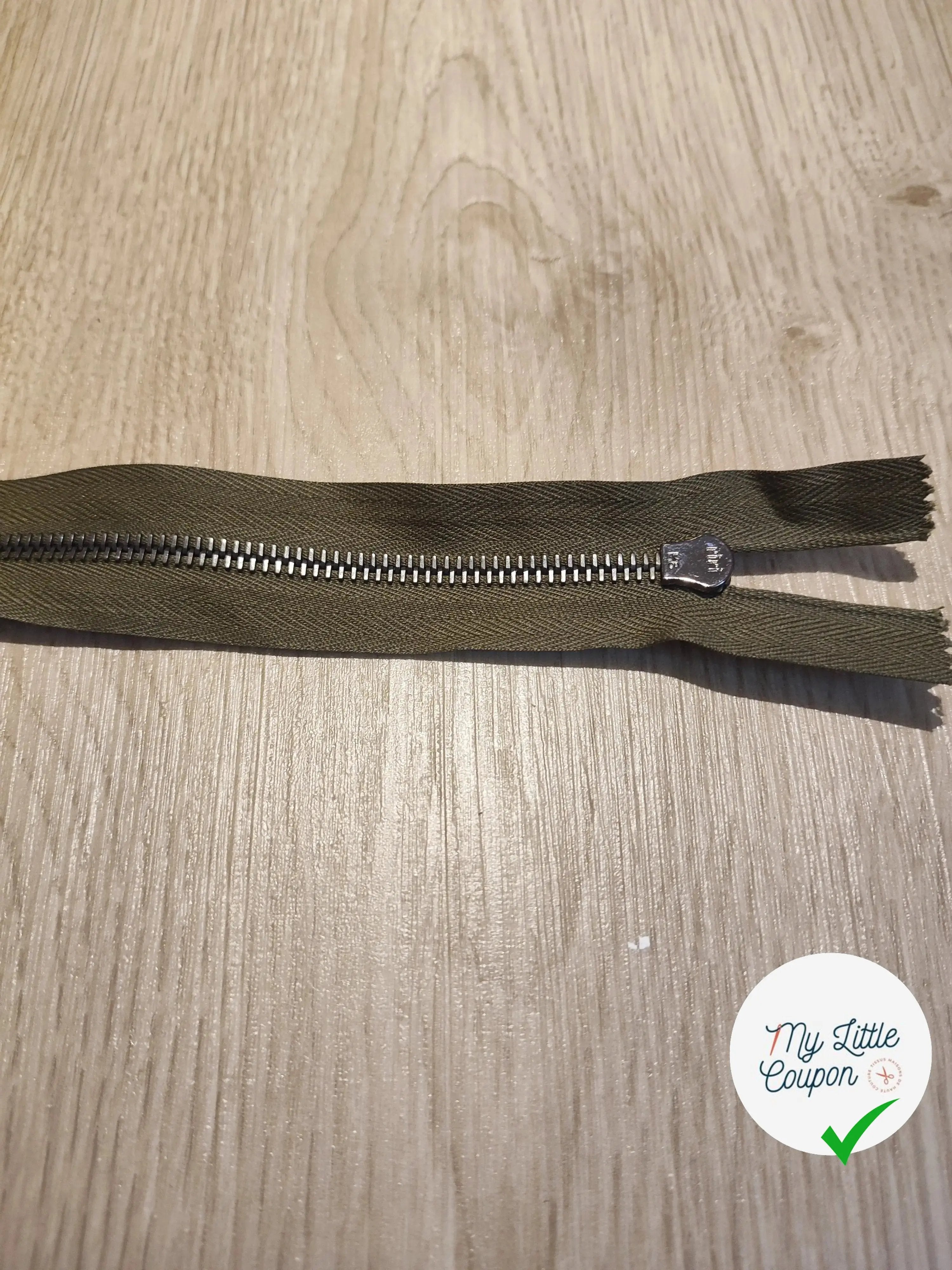 FERMETURE RIRI METAL SEPARABLE 65CM KAKI M6 - My Little Coupon