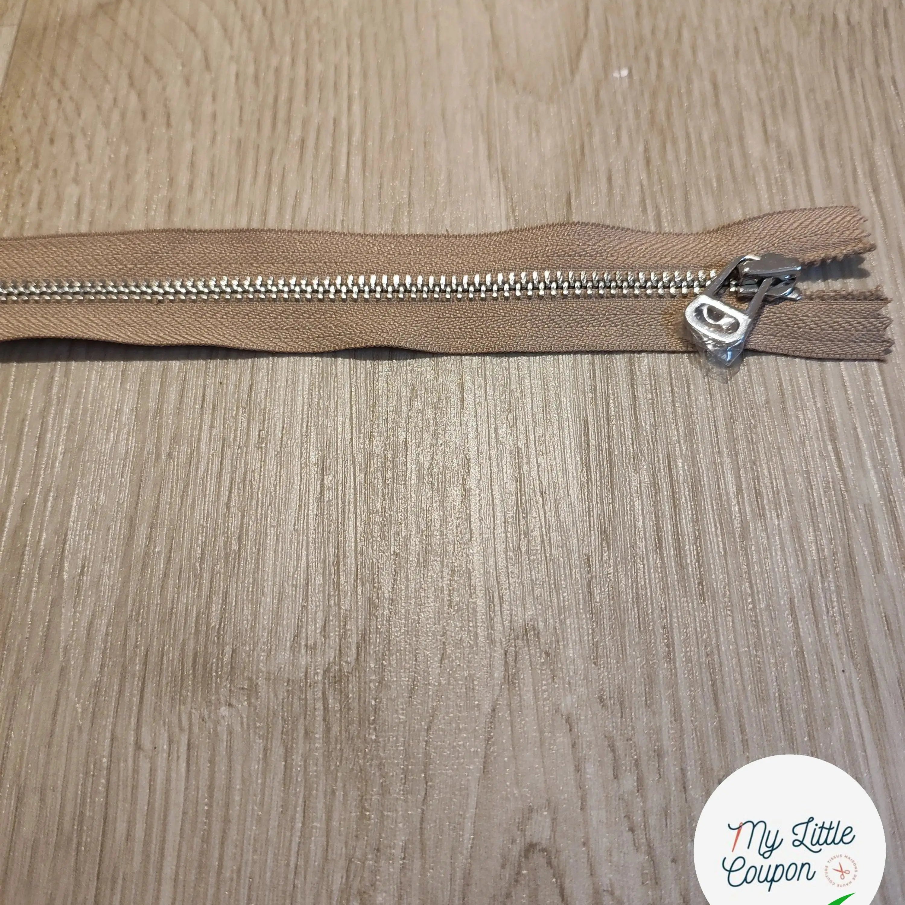 FERMETURE RIRI METAL NON SÉPARABLE 25CM MARRON CAFÉ - My Little Coupon