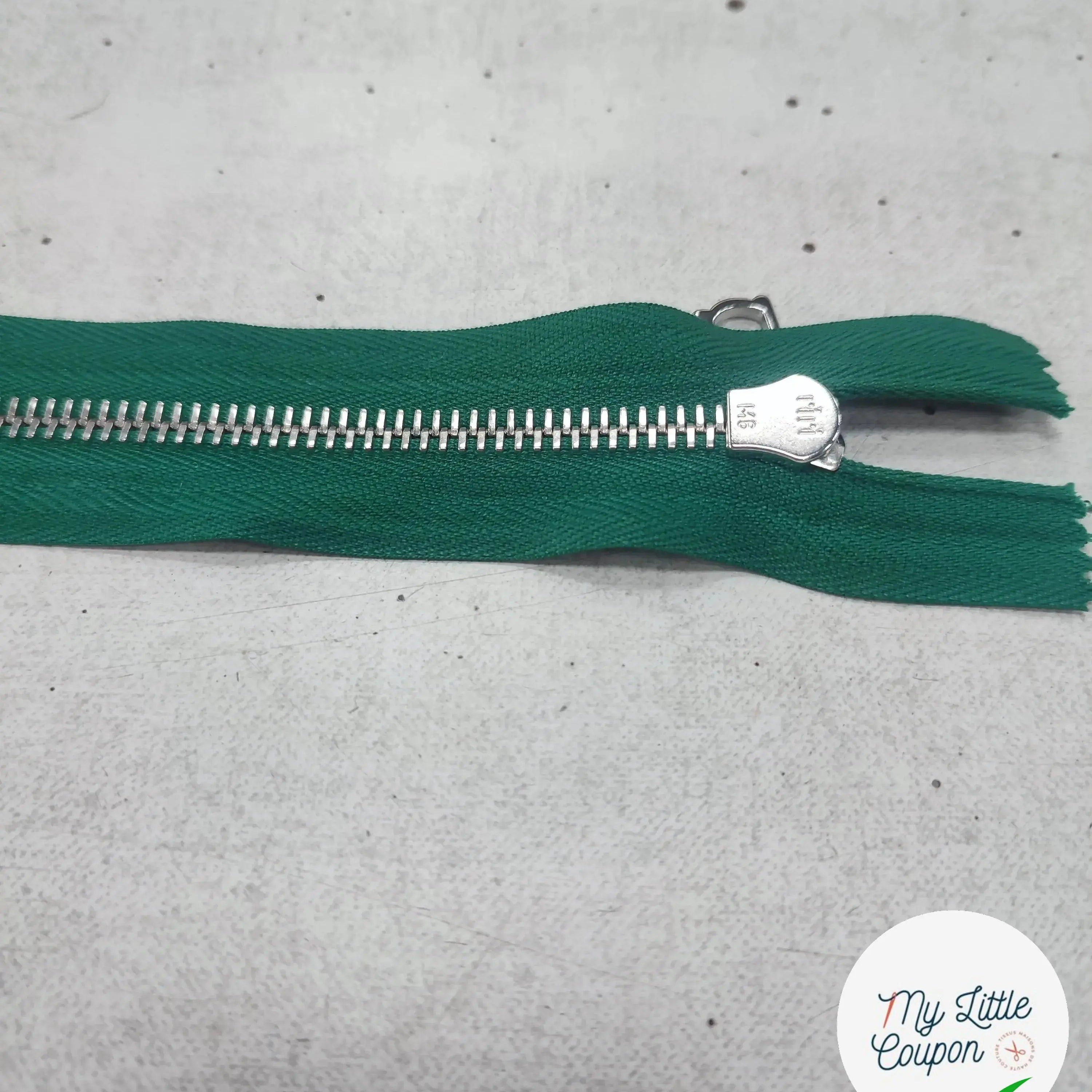 FERMETURE RIRI METAL SÉPARABLE 50CM VERT SAPINM6 - My Little Coupon